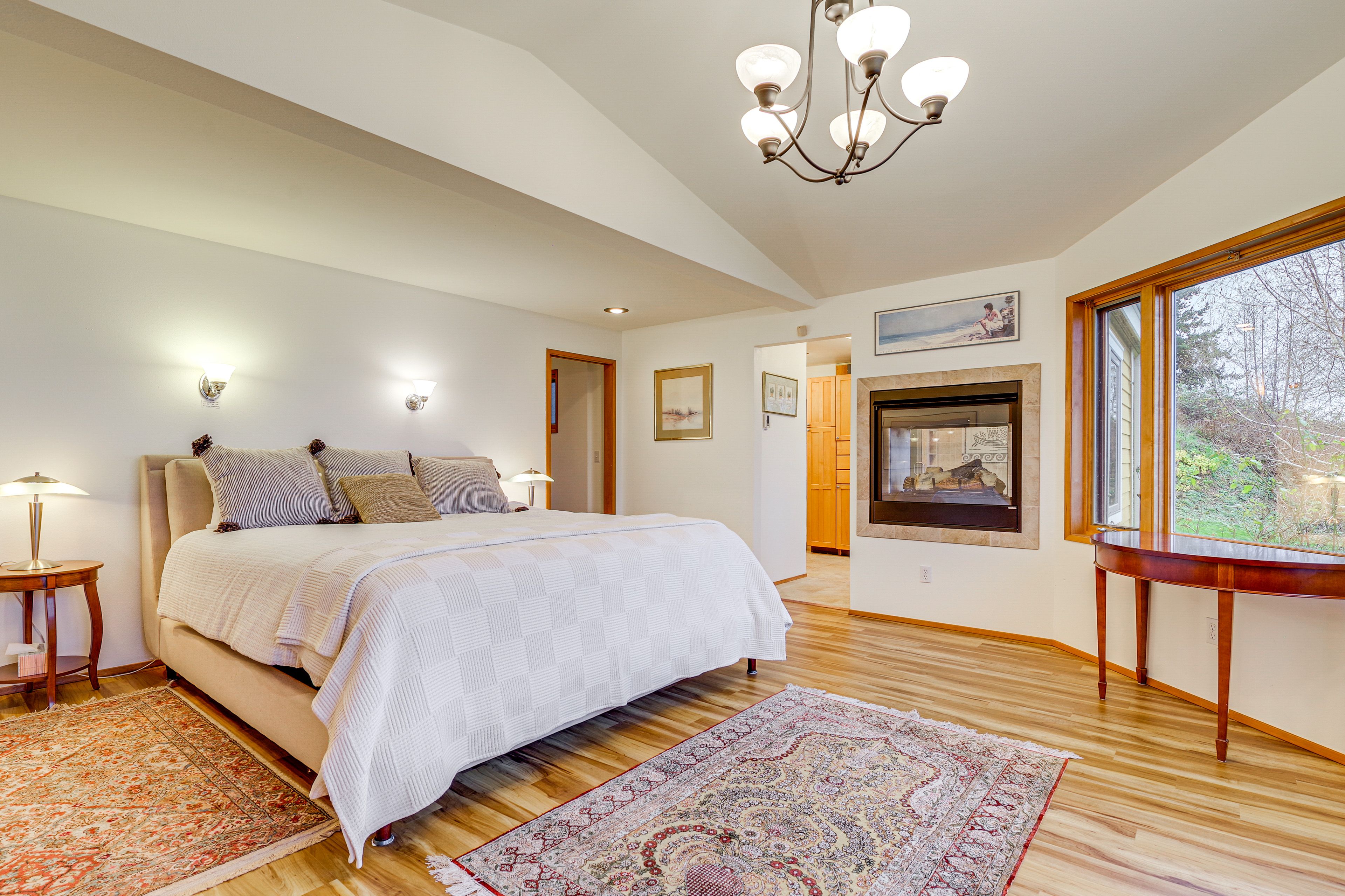 Bedroom 1 | King Bed | Walk-In Closet | Main Level