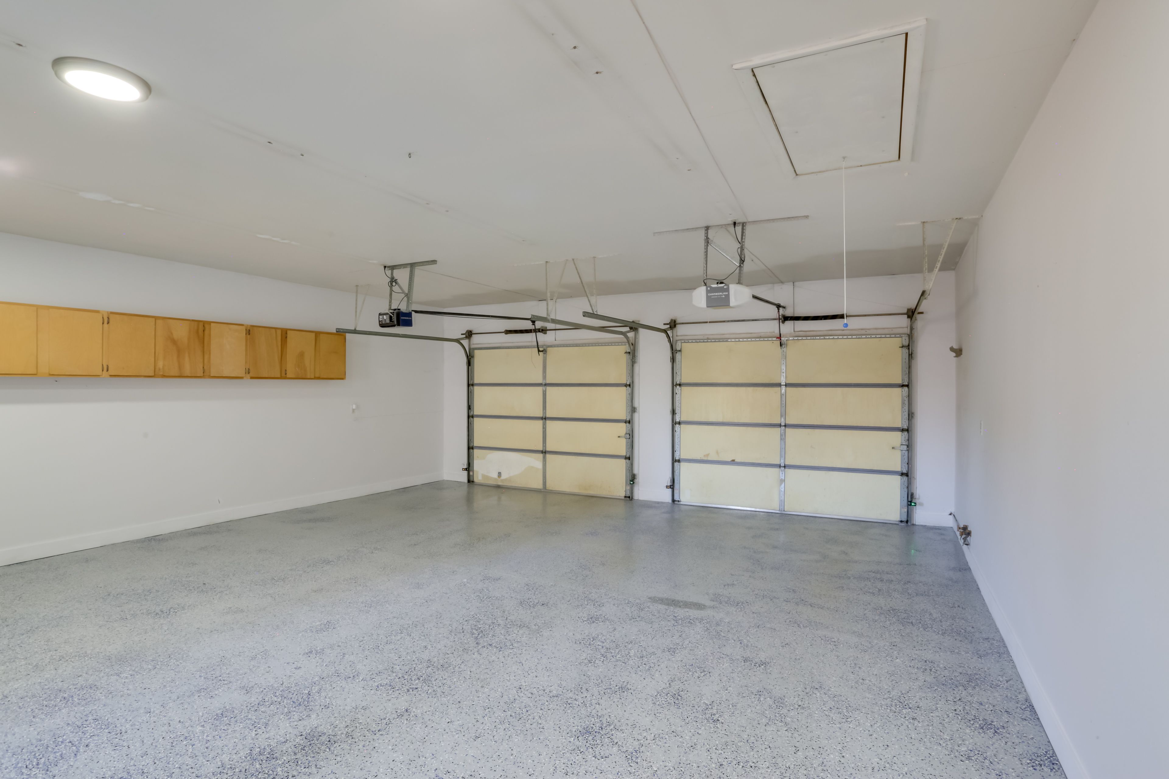 Parking | Garage (2 Vehicles) | Driveway (4 Vehicles)