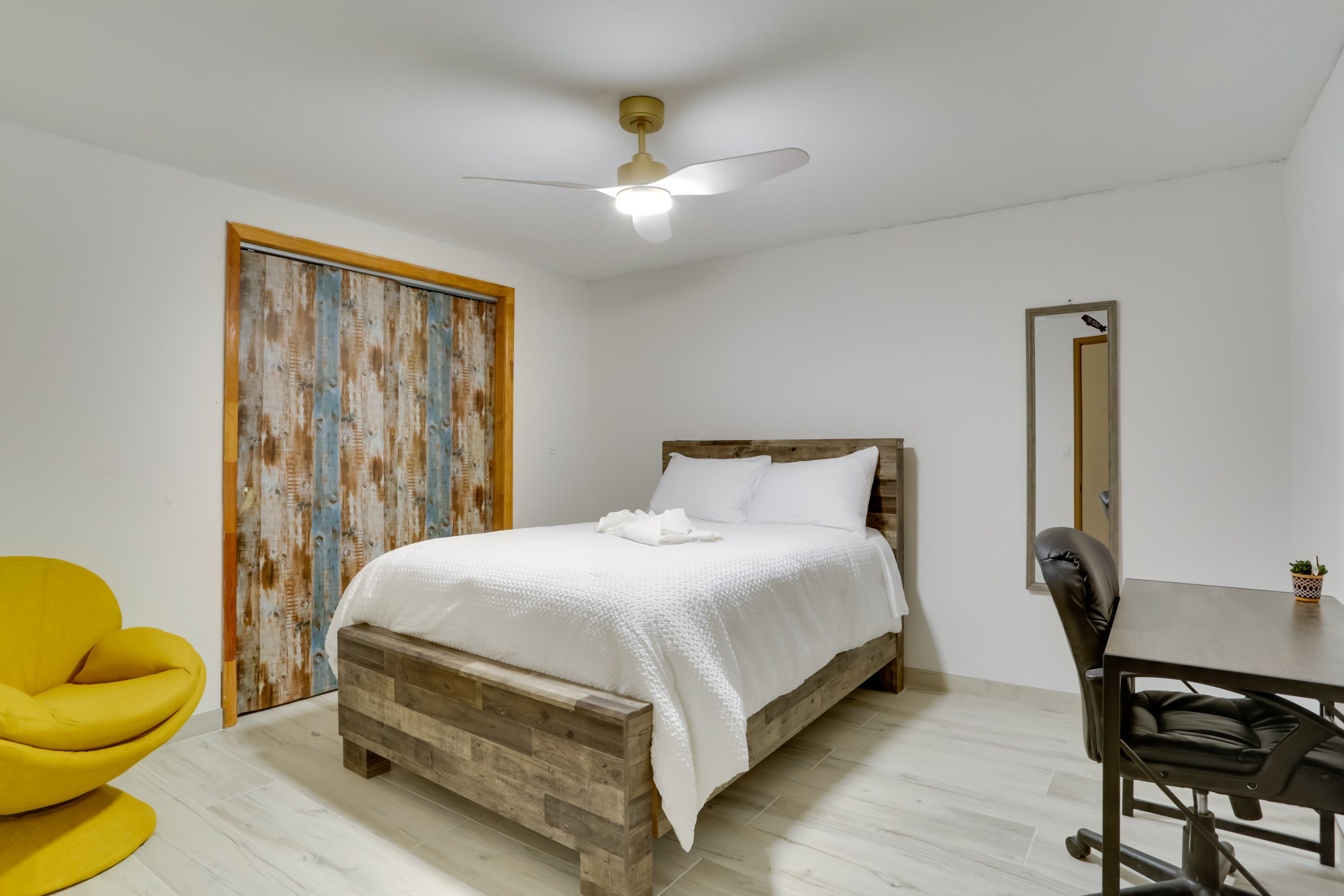 Bonus Room 2 | Full Bed | Desk | Lower Level