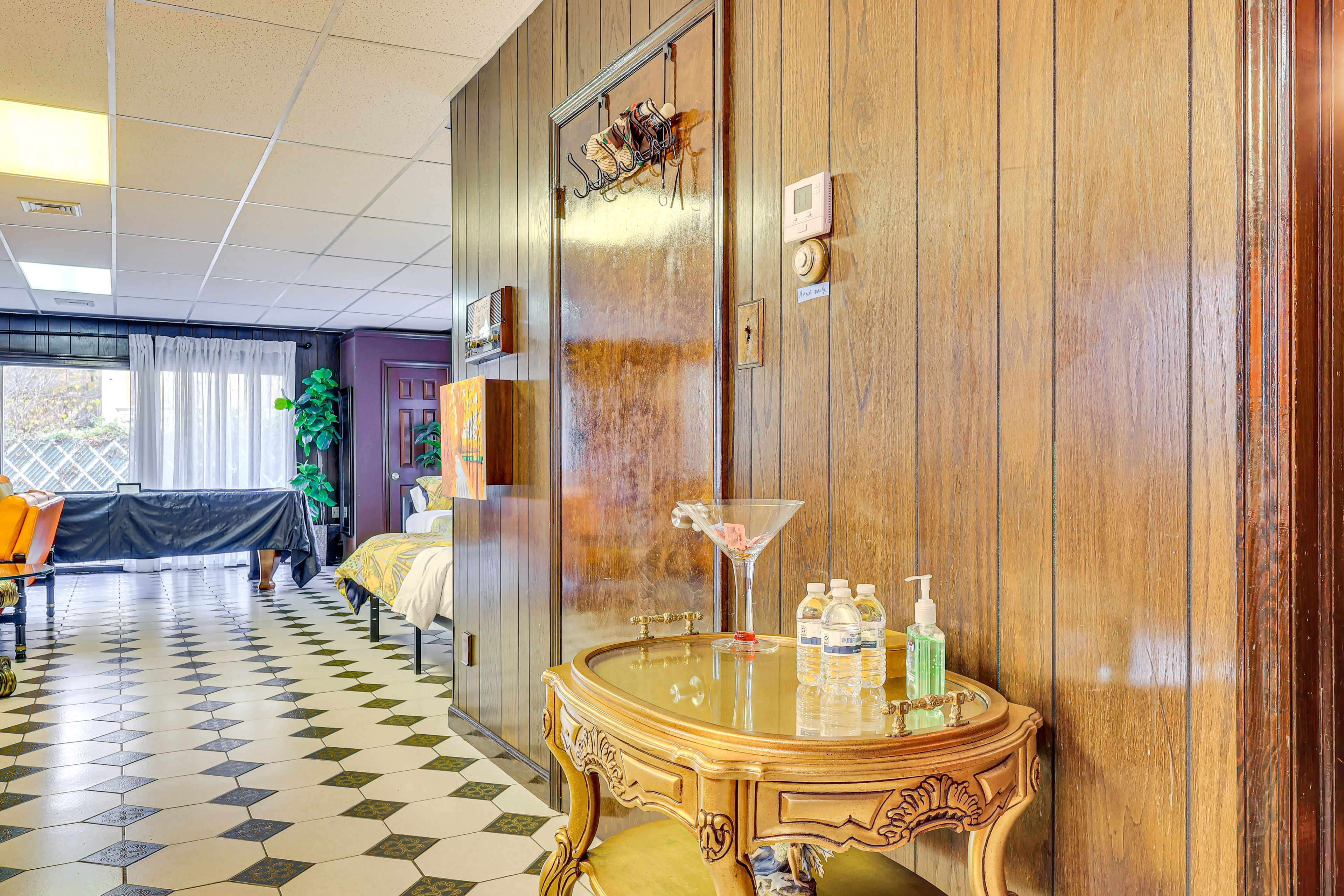 Studio Interior | Traditional Decor