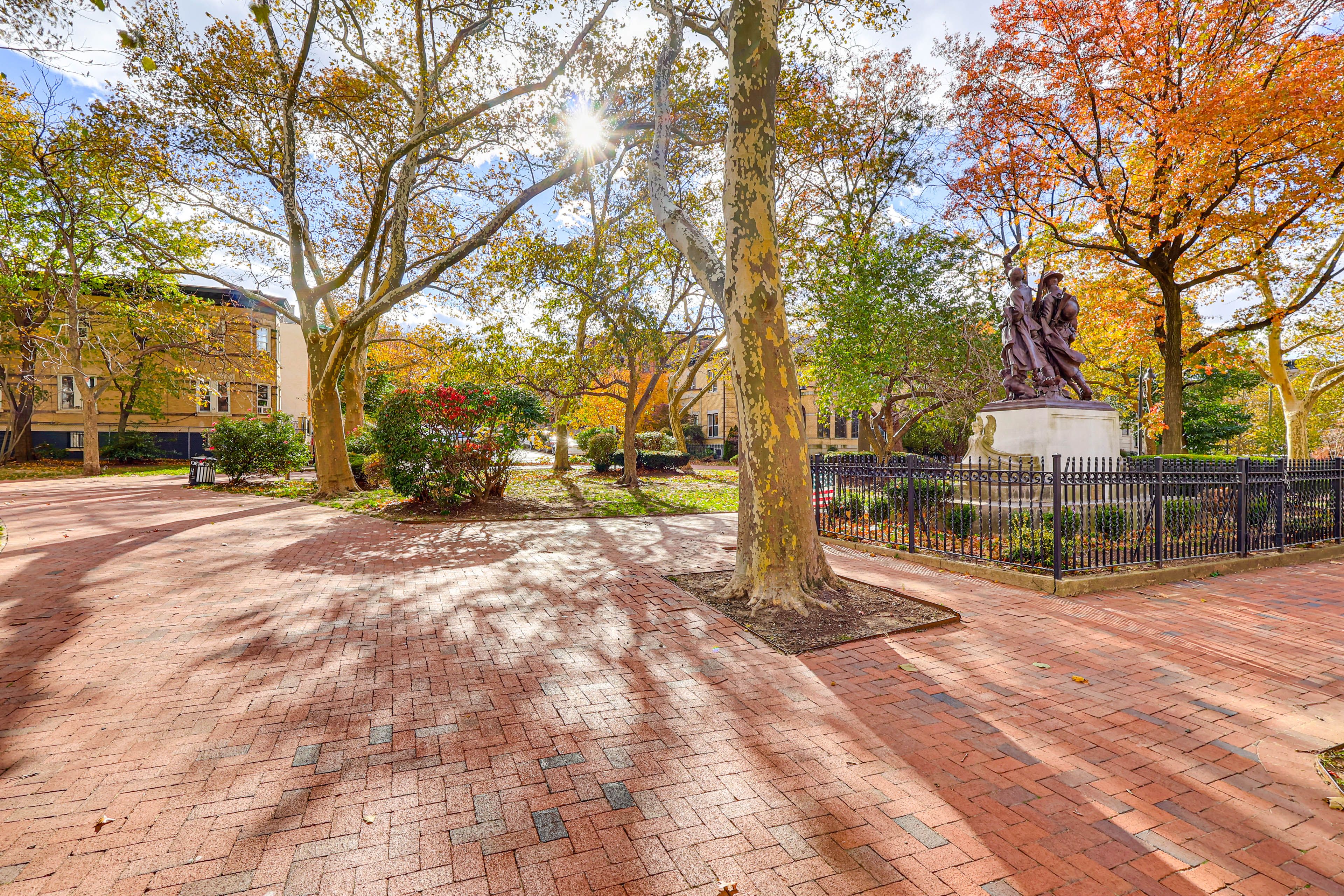 Walkable Location | Steps to Elysian Park