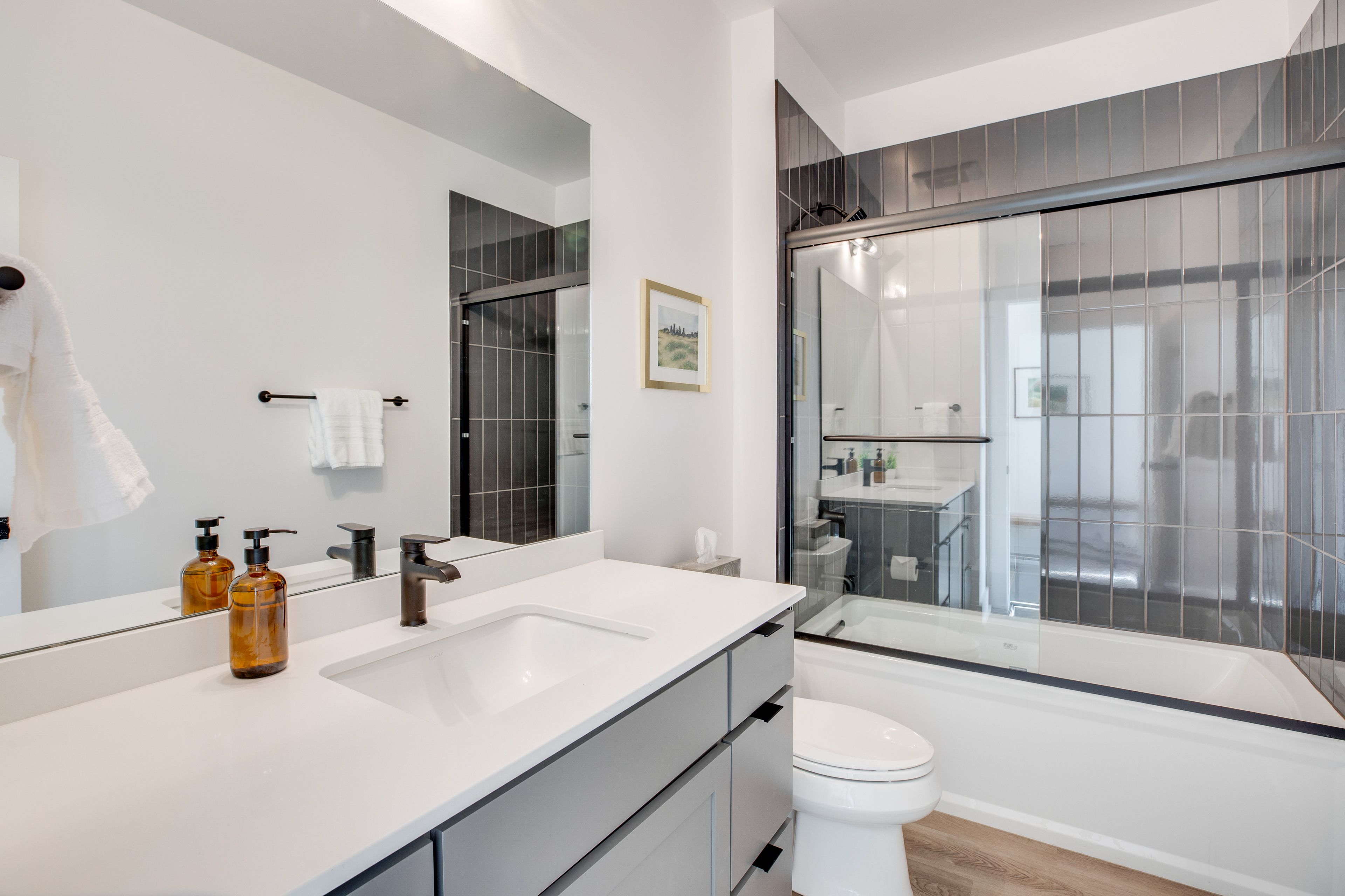 Full Bathroom | 1st Floor