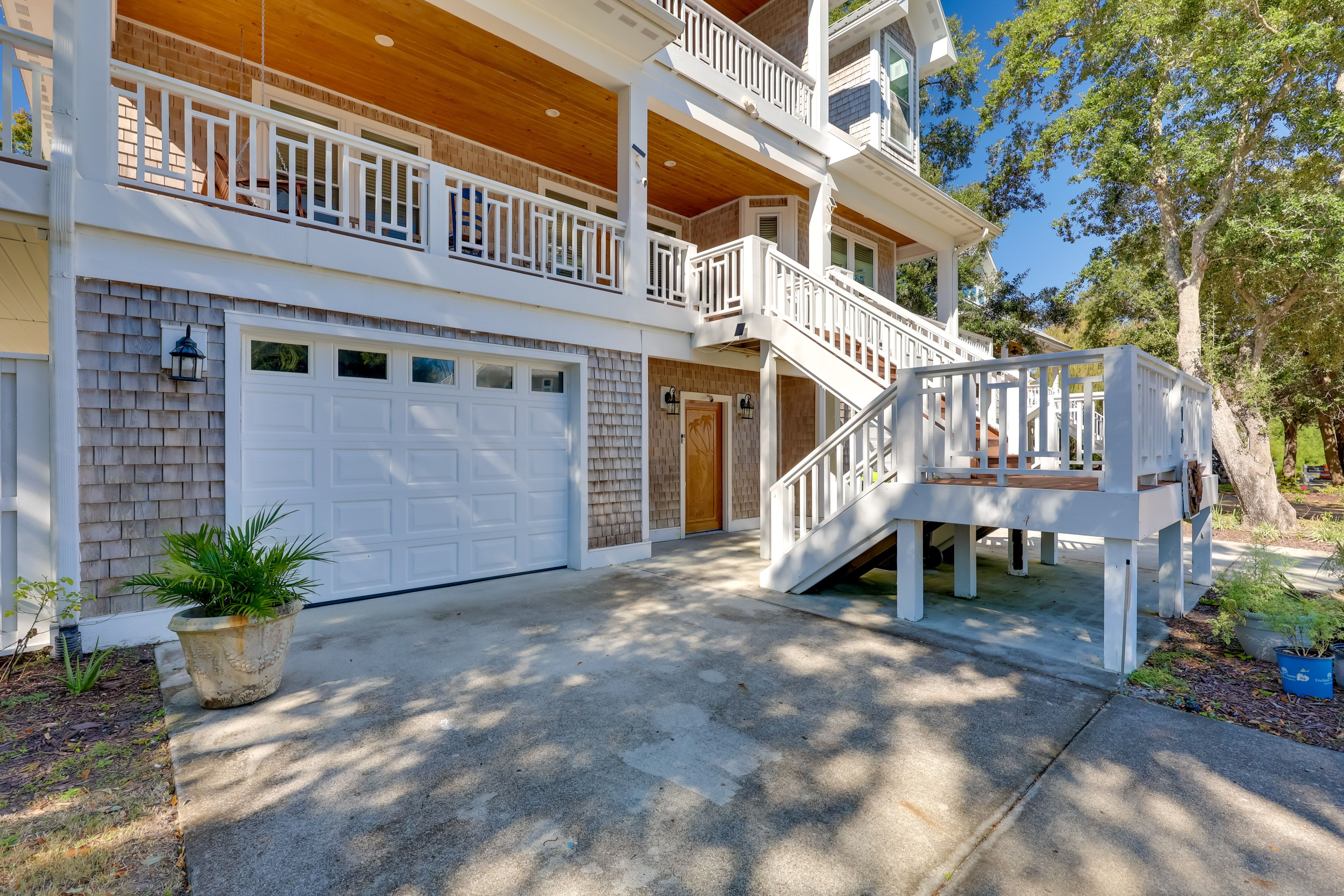 Parking | Driveway (2 Vehicles)