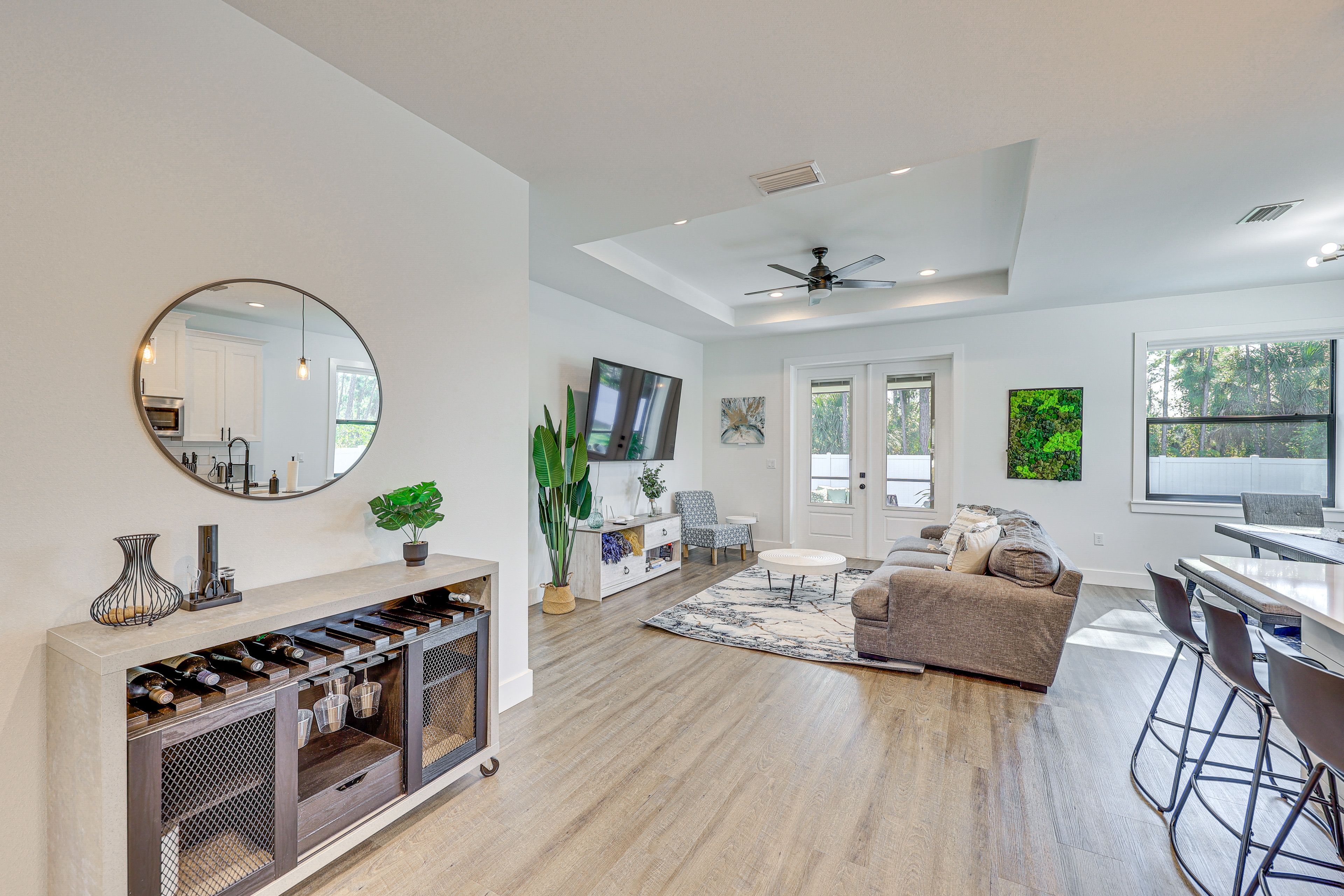 Living Room | Smart TV