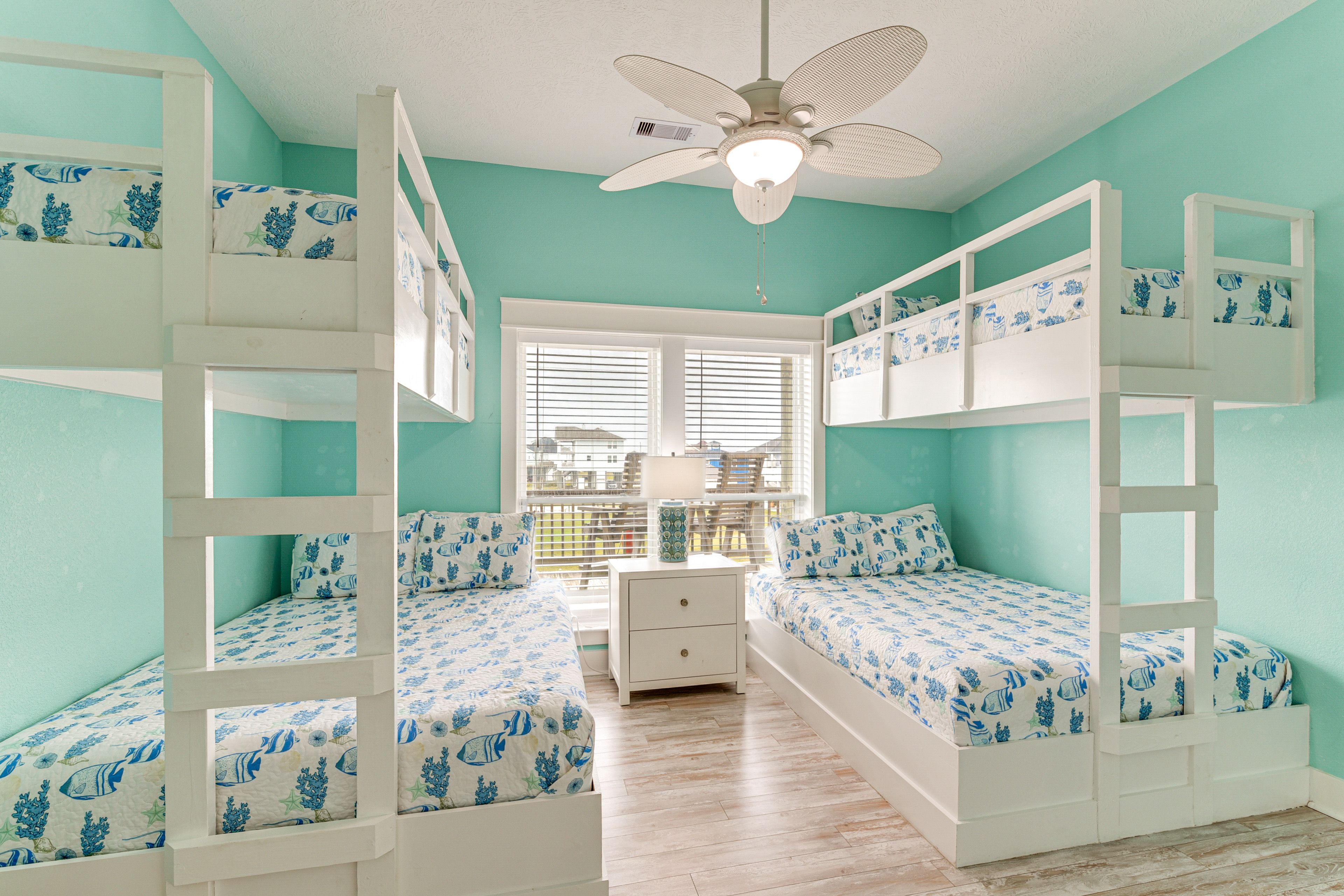 Bedroom 3 | 2 Bunk Beds (Twin/Queen) | Smart TV