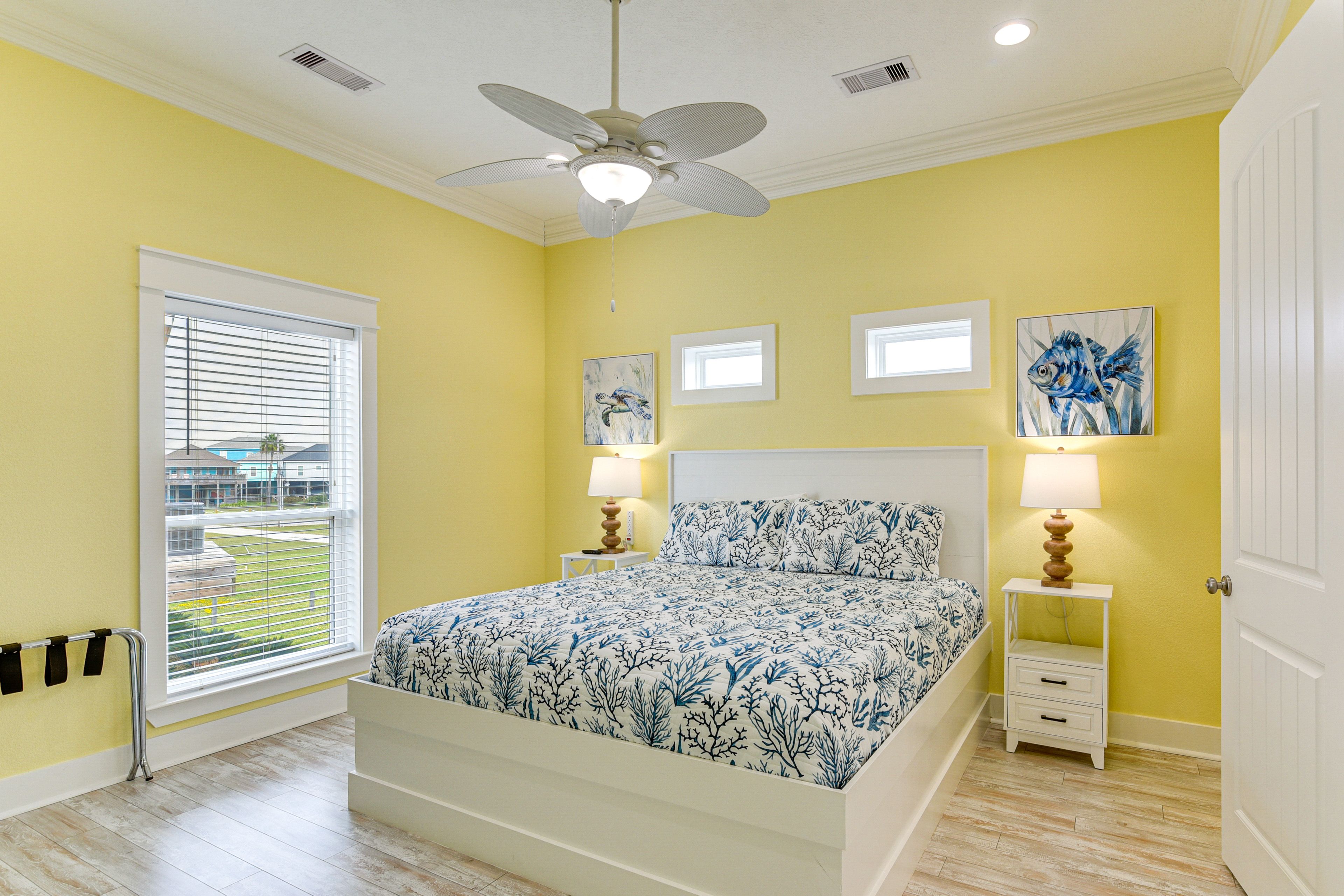 Bedroom 1 | King Bed | Smart TV | Linens Provided