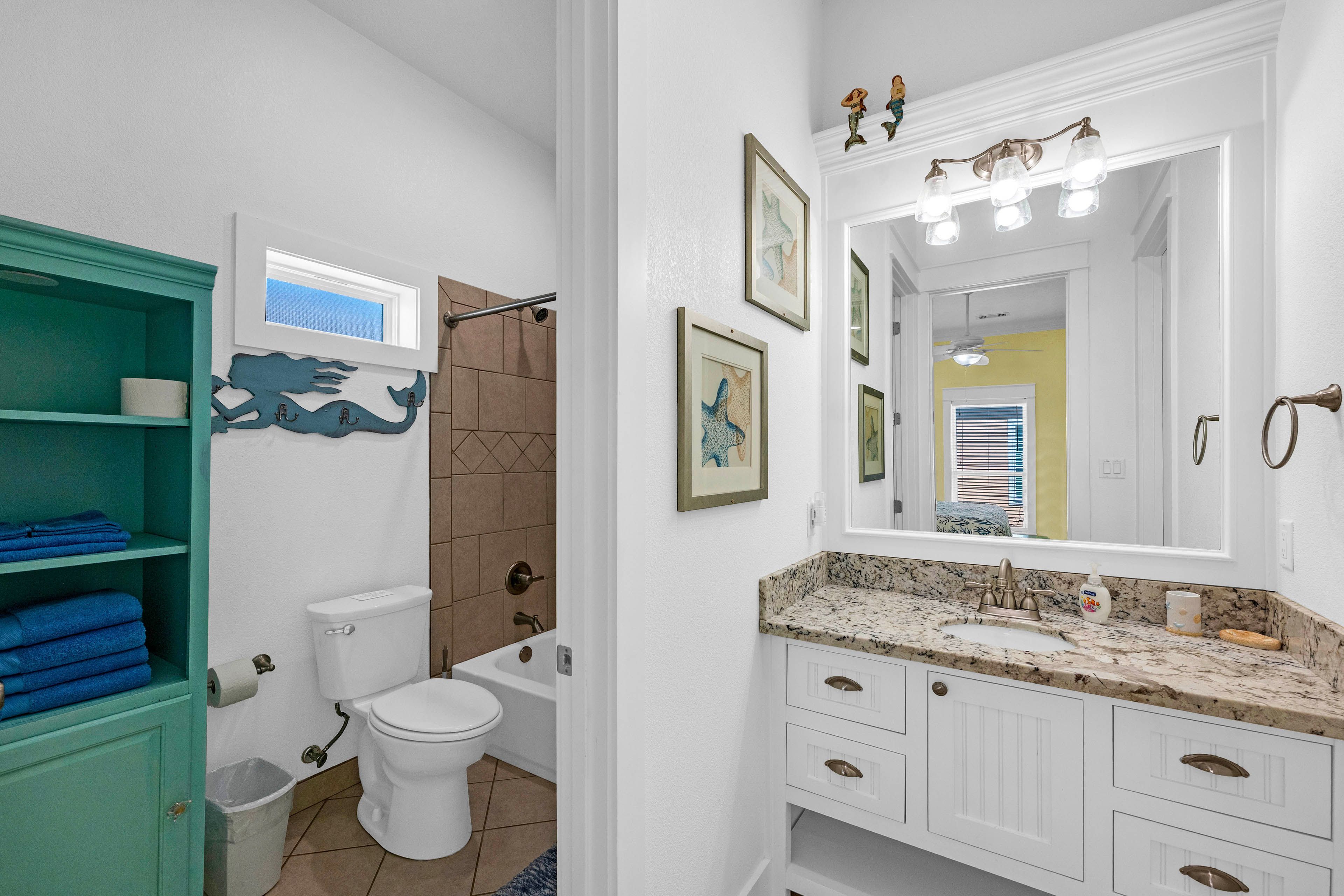 En-Suite Bathroom | Towels Provided