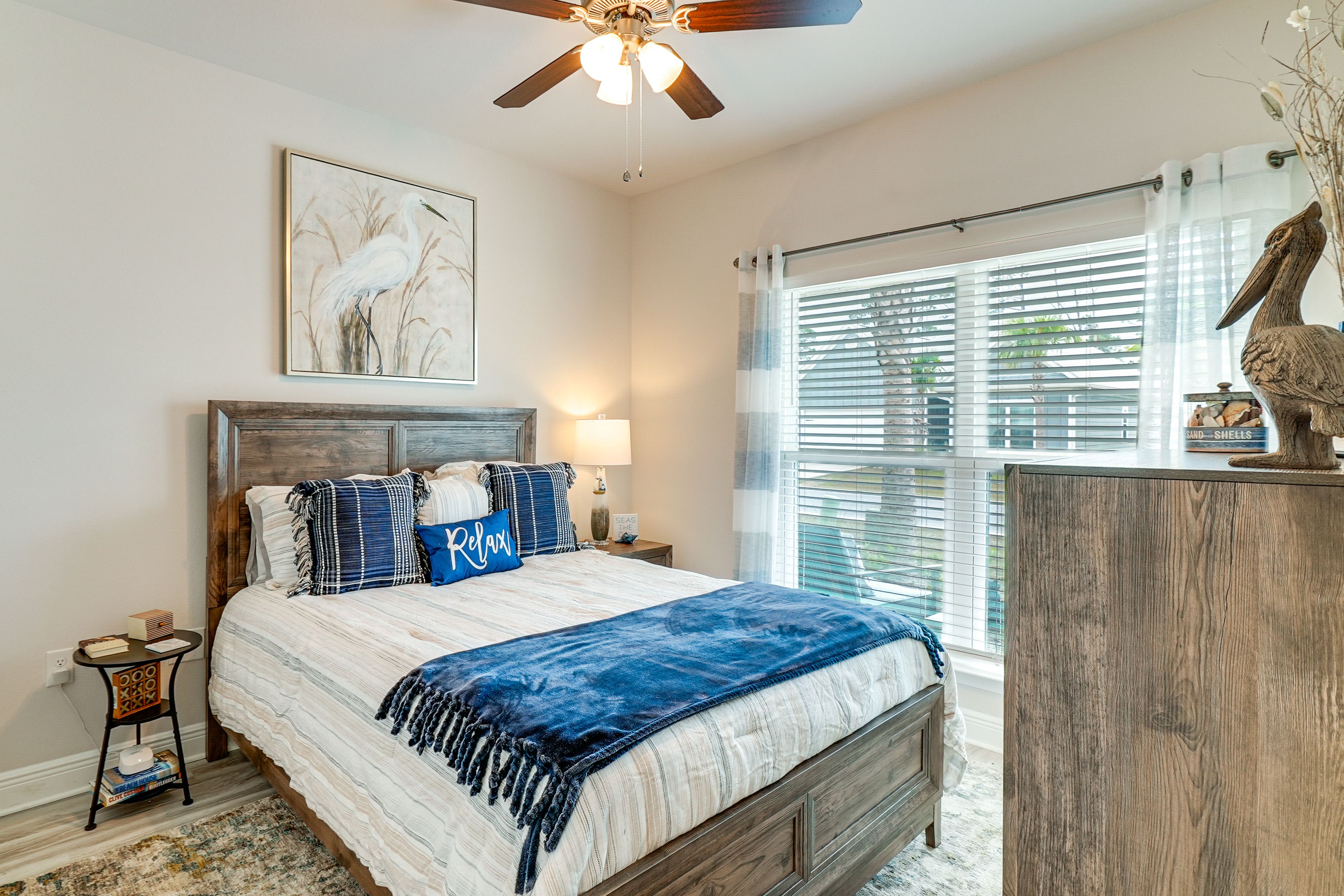 Bedroom 2 | Queen Bed