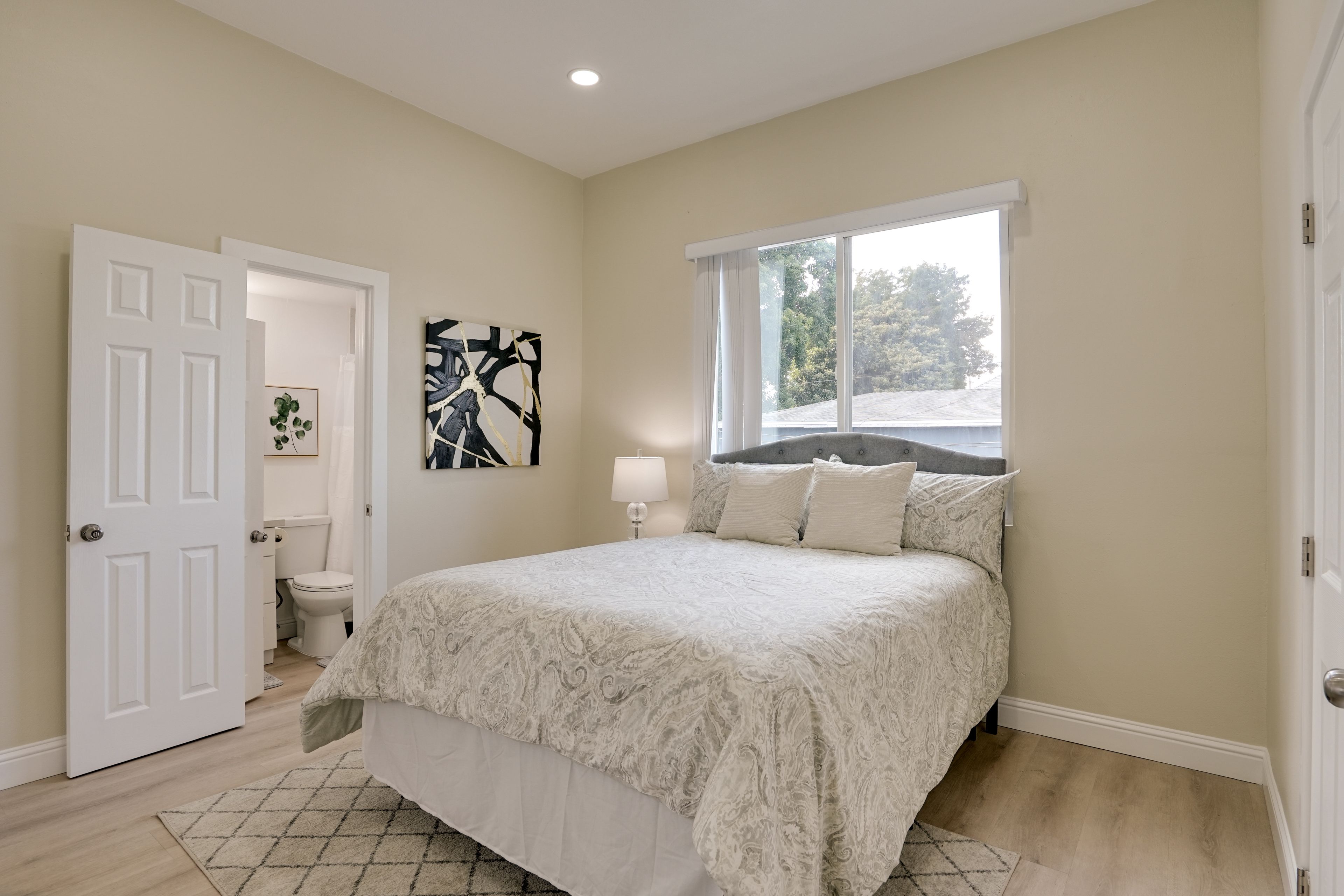 Bedroom 2 | Queen Bed | Main Level