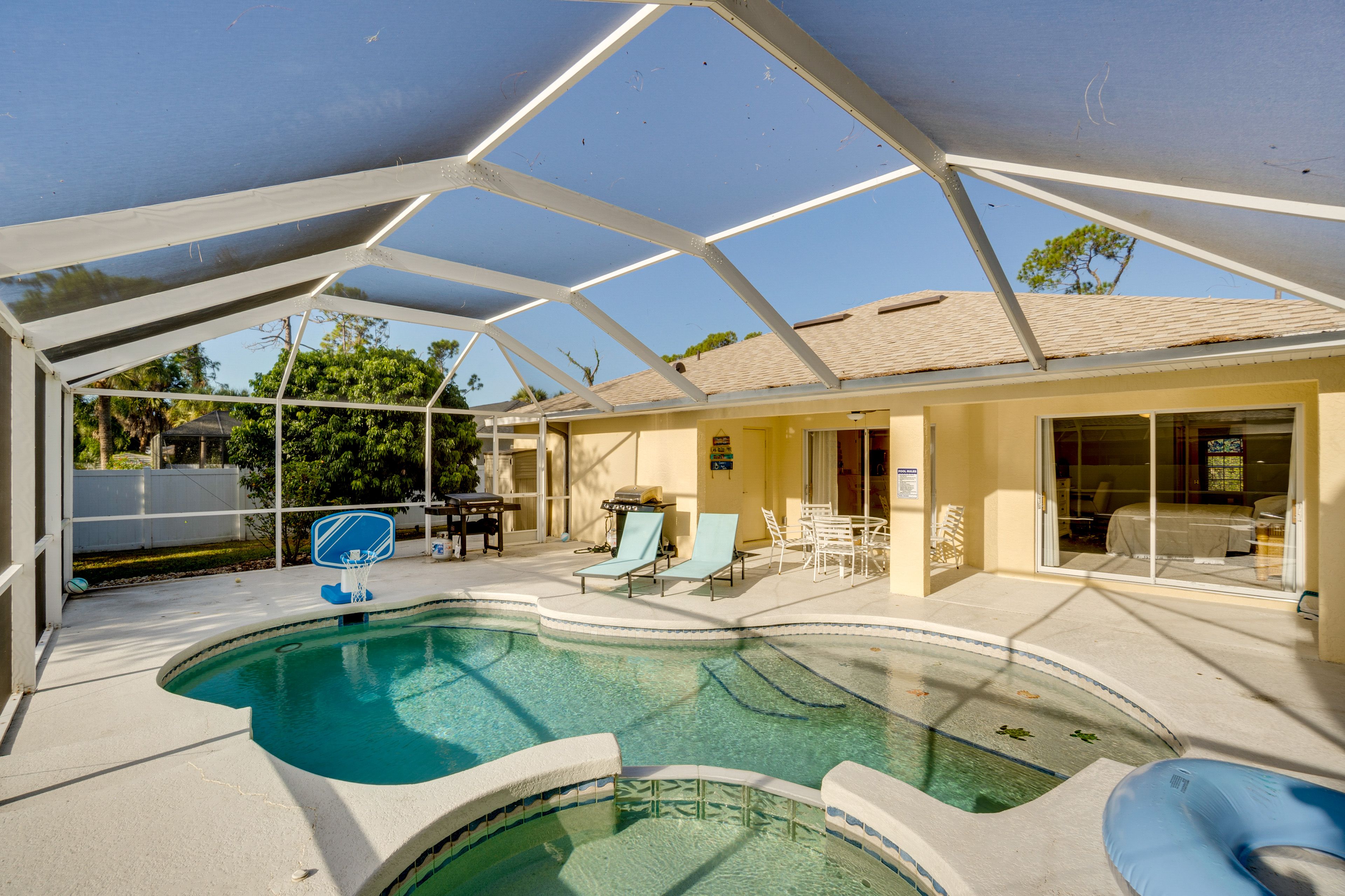 North Port Vacation Rental | 3BR | 2BA | 1,382 Sq Ft | Step-Free Access