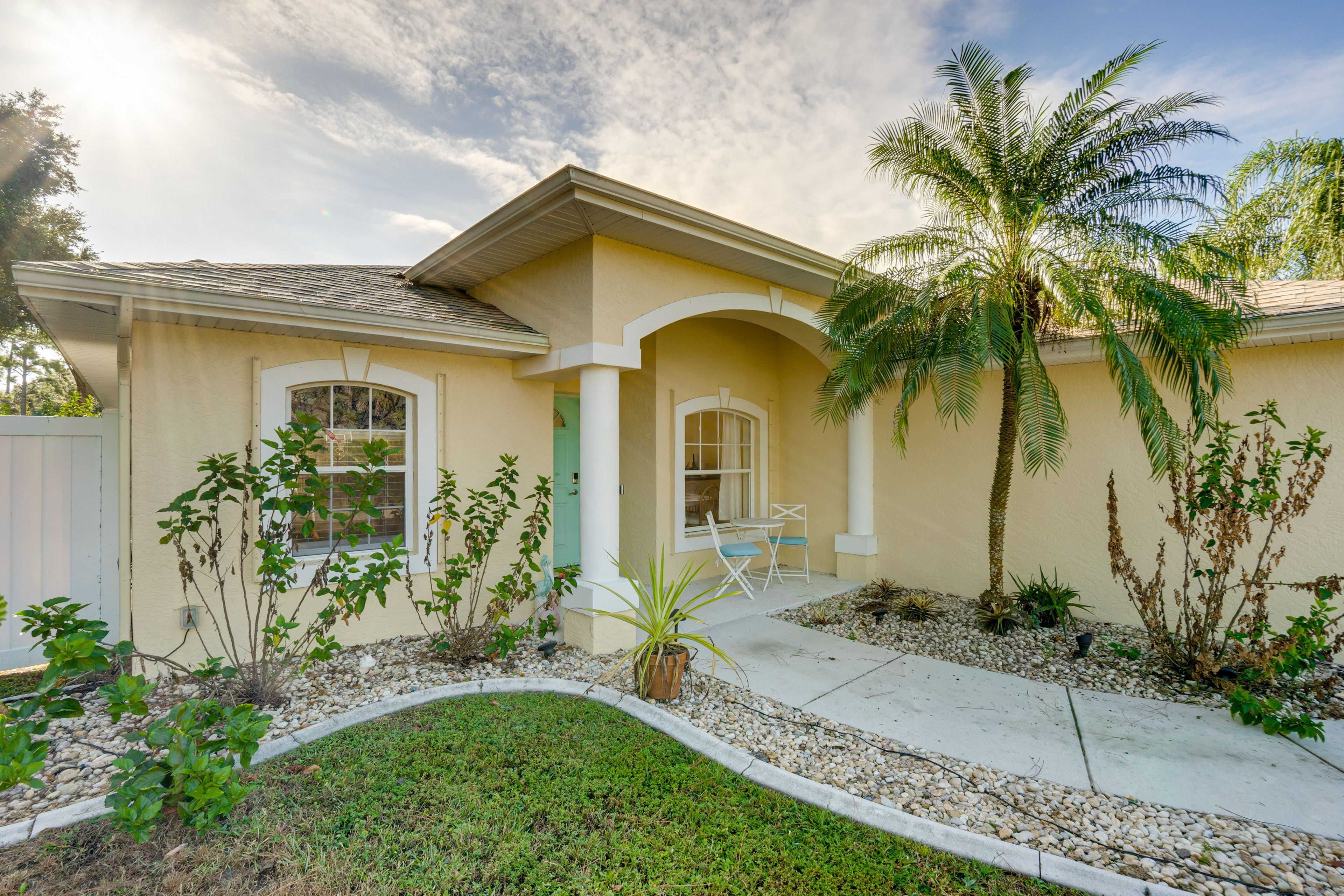 Parking | Driveway (4 Vehicles)