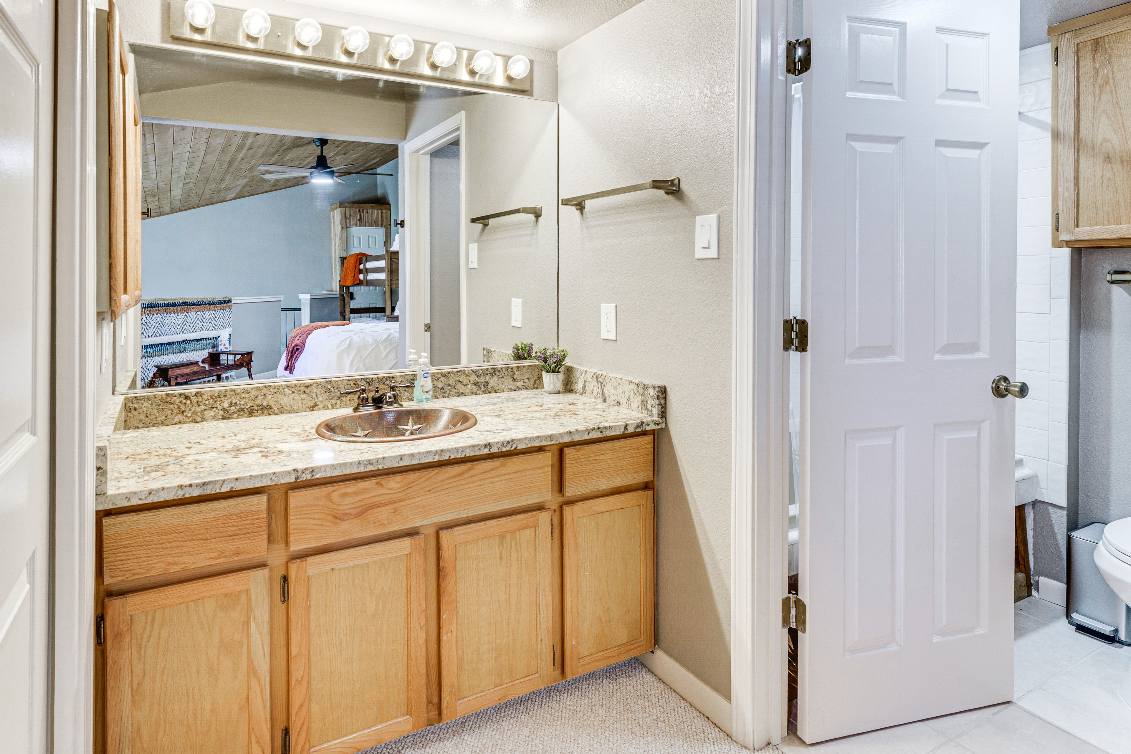 En-Suite Bathroom | 2nd Floor