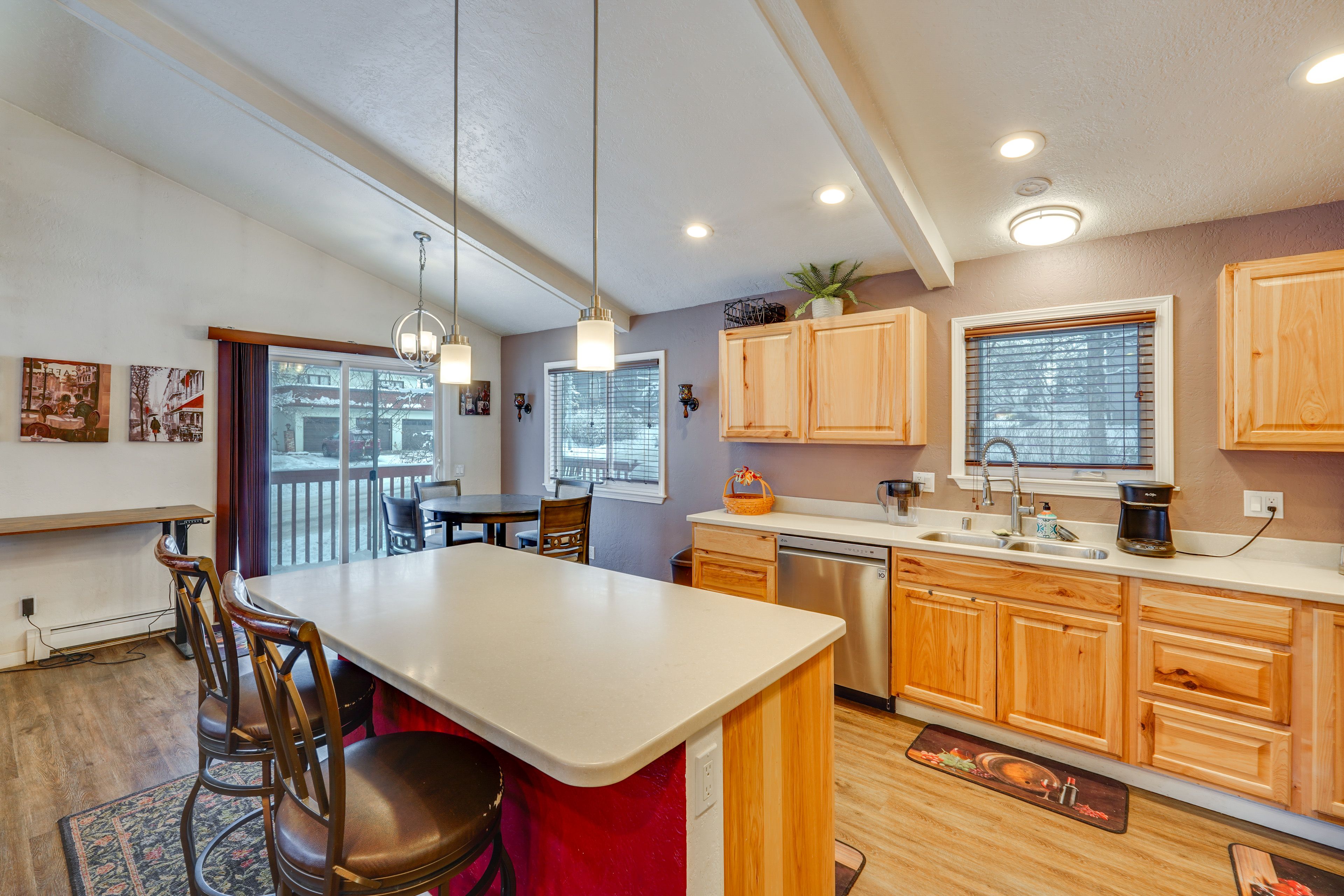 Kitchen | Dishwasher | Drip Coffee Maker