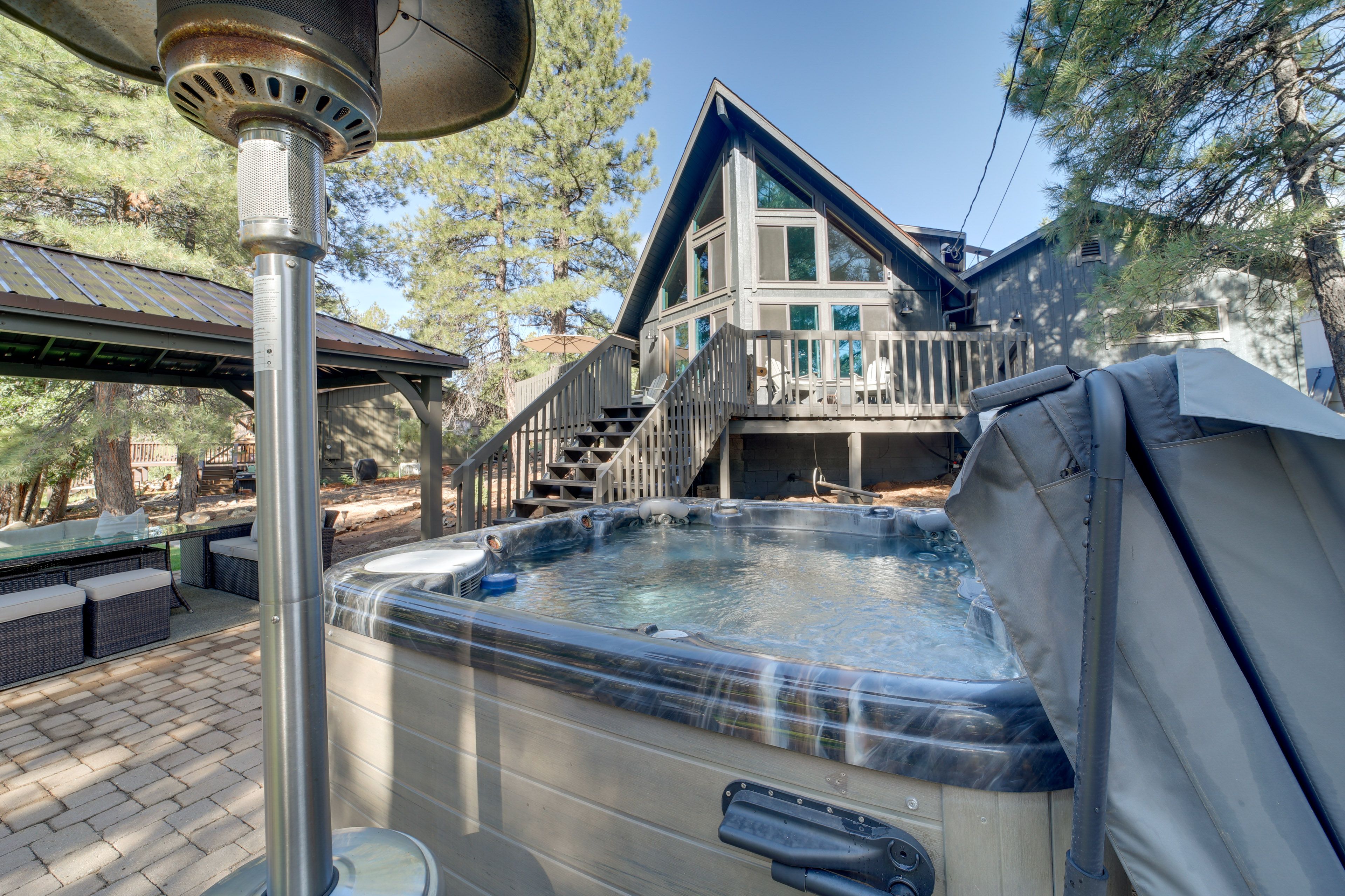Munds Vacation Rental | 3BR | 2BA | 1,264 Sq Ft | 1 Step to Enter