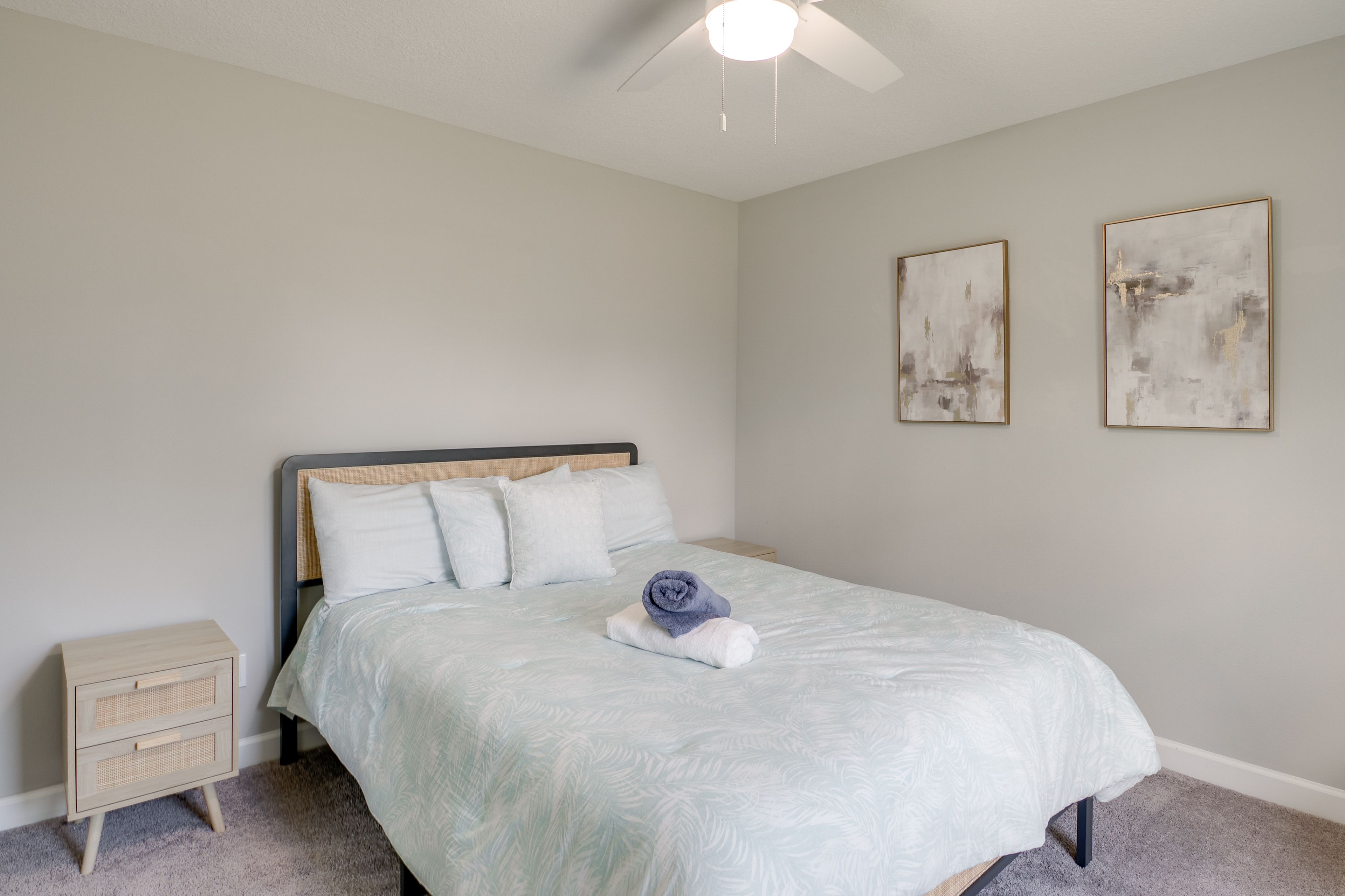 Bedroom 4 | Queen Bed