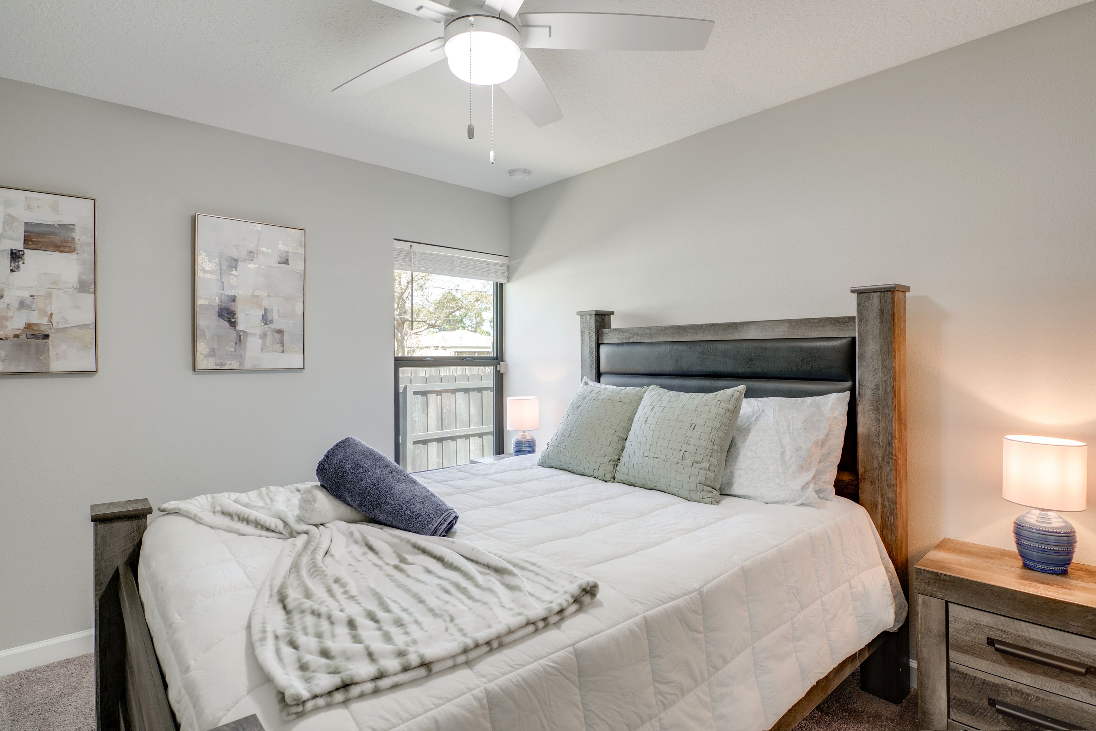 Bedroom 3 | Queen Bed