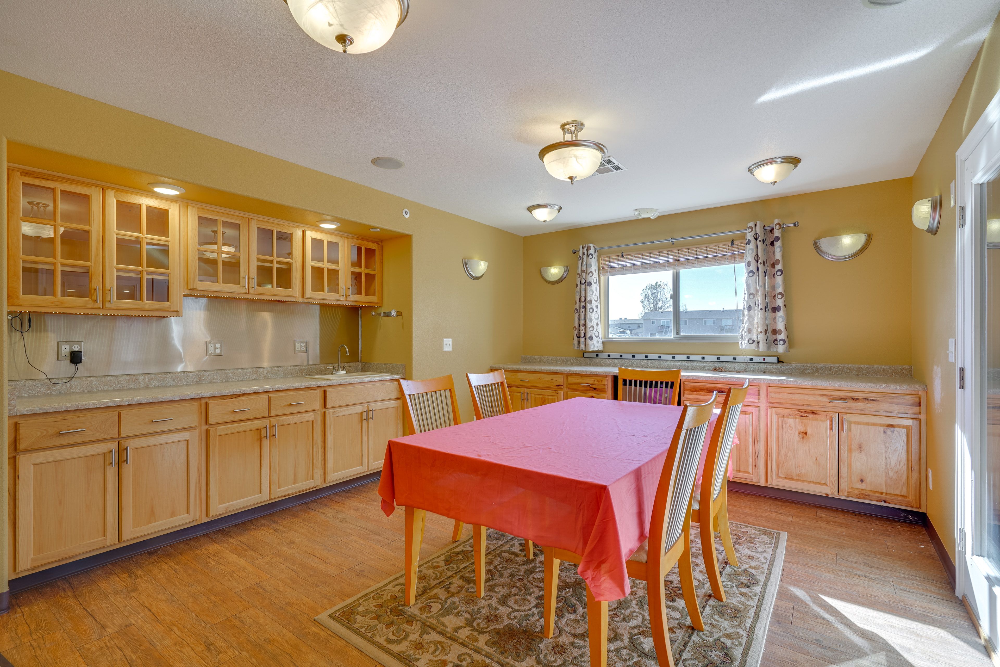 Dining Area | 1st Floor