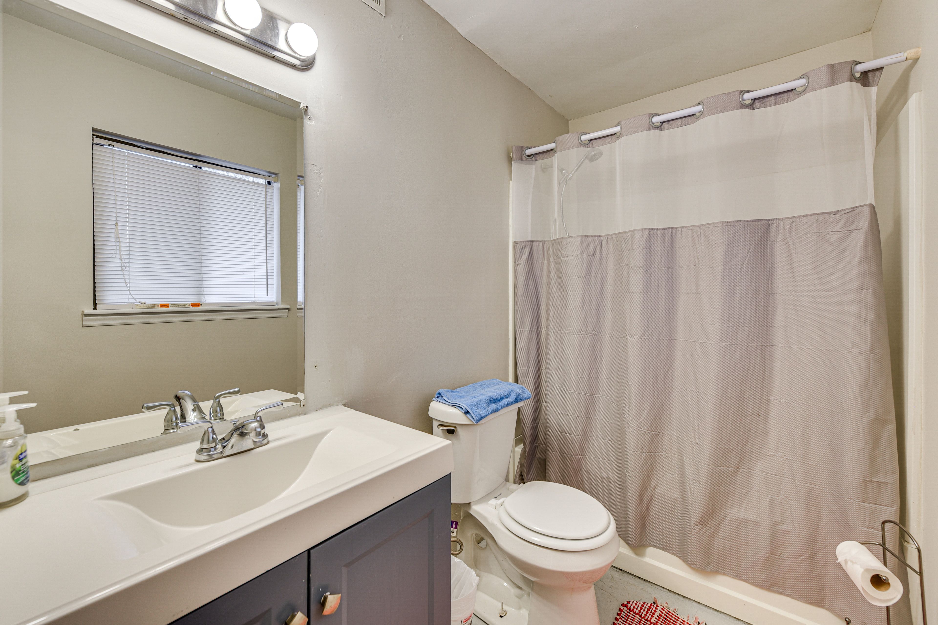 Full Bathroom | Lower Level