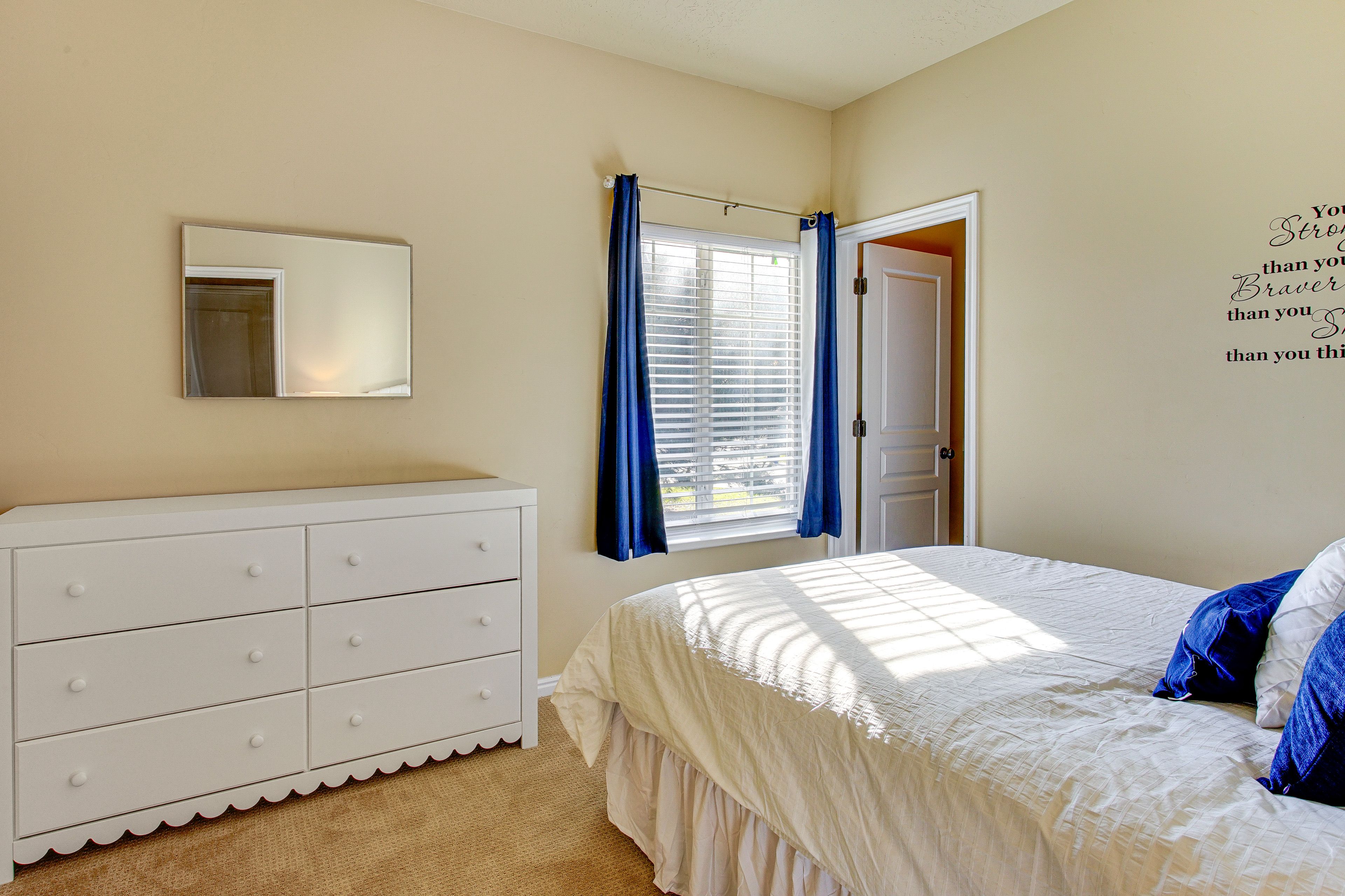 Bedroom 2 | Upper Level | Queen Bed