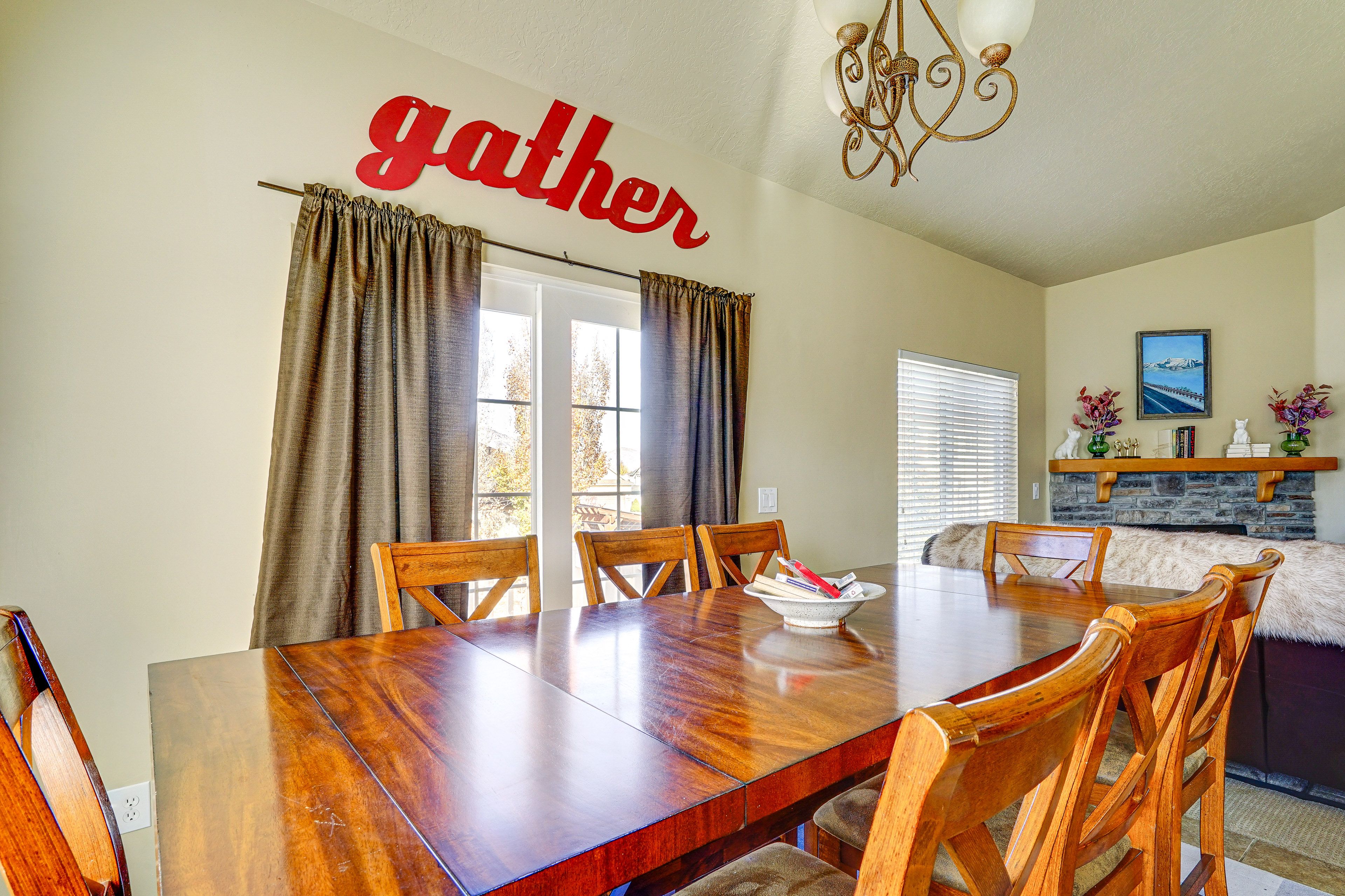 Dining Area | Main Level