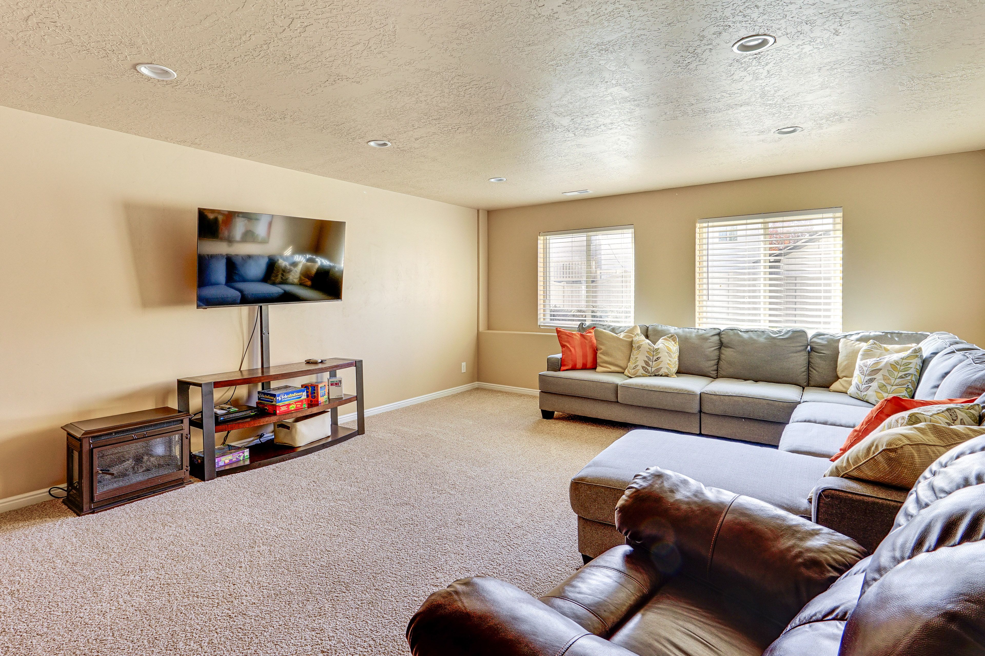 Lower-Level Kids Play Area | Smart TV | Foosball Table