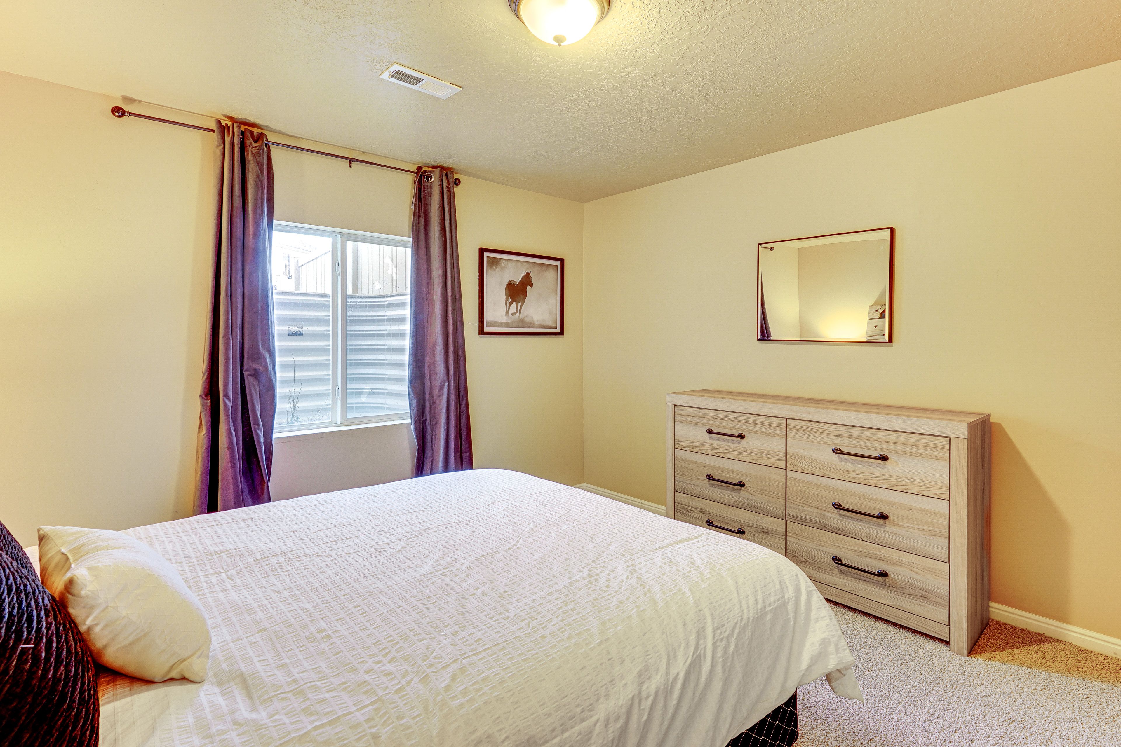 Bedroom 4 | Main Level | Queen Bed