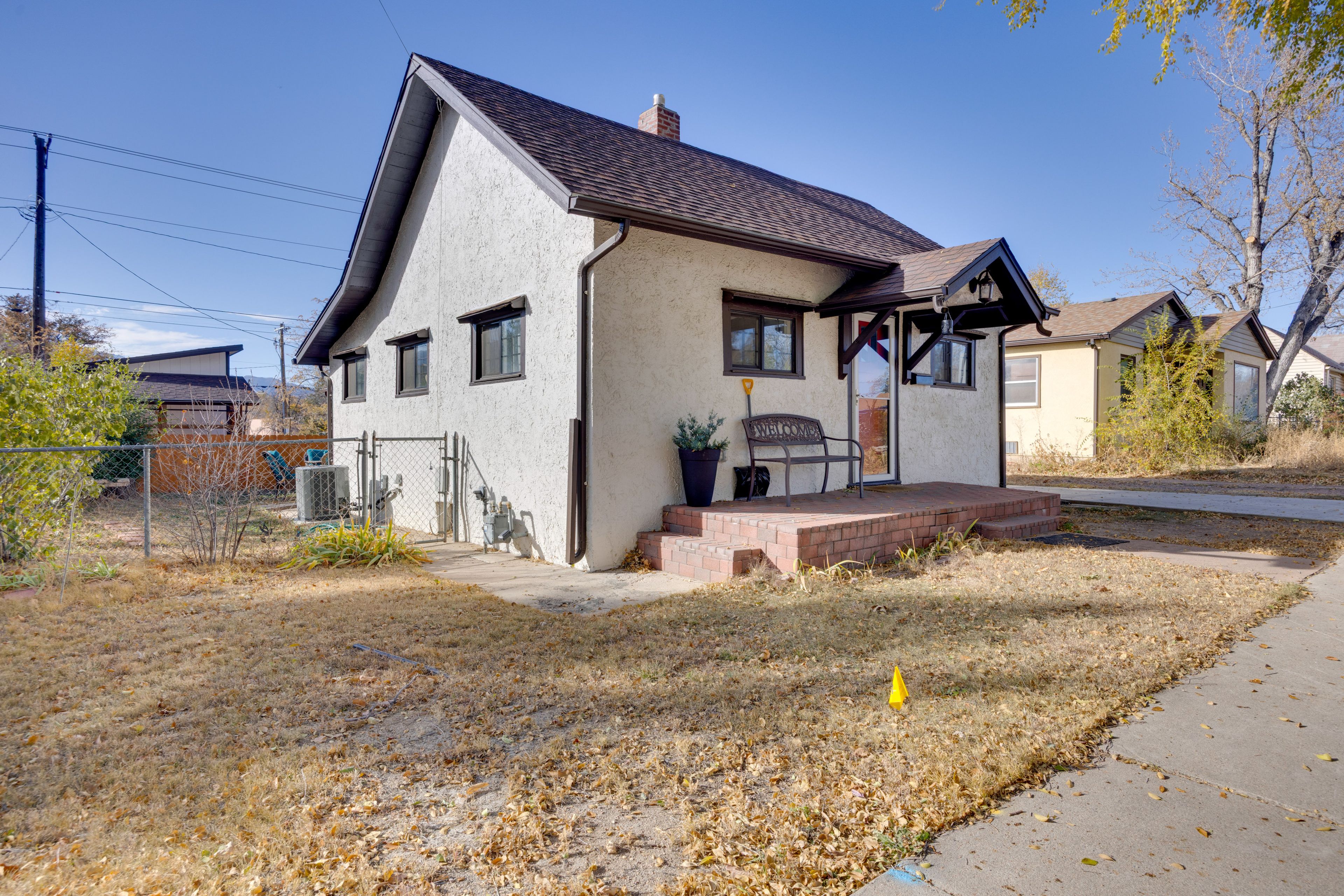 Parking | Street Parking (2 Vehicles)