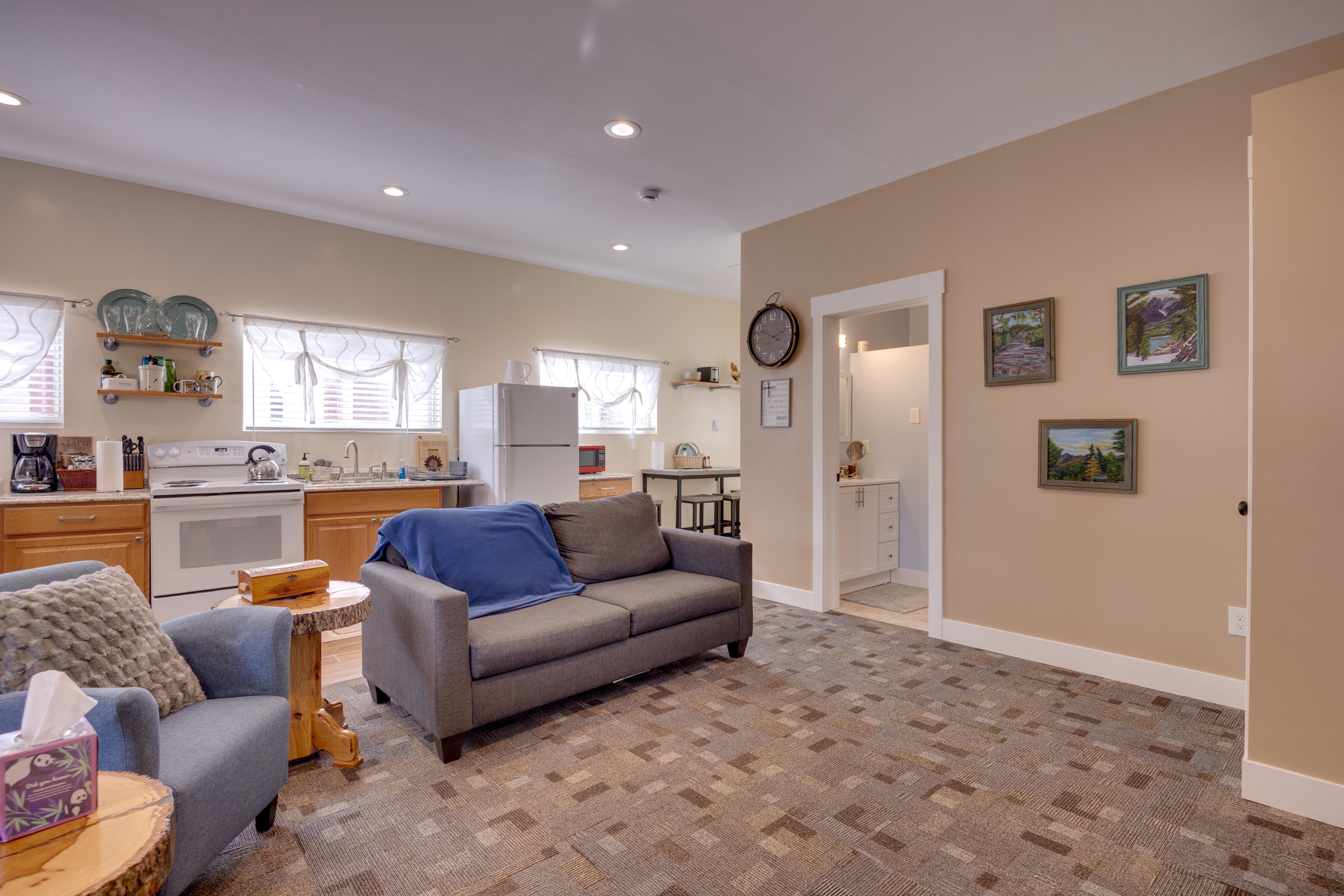 Studio Interior | Queen Sleeper Sofa | Queen Bed | Free WiFi