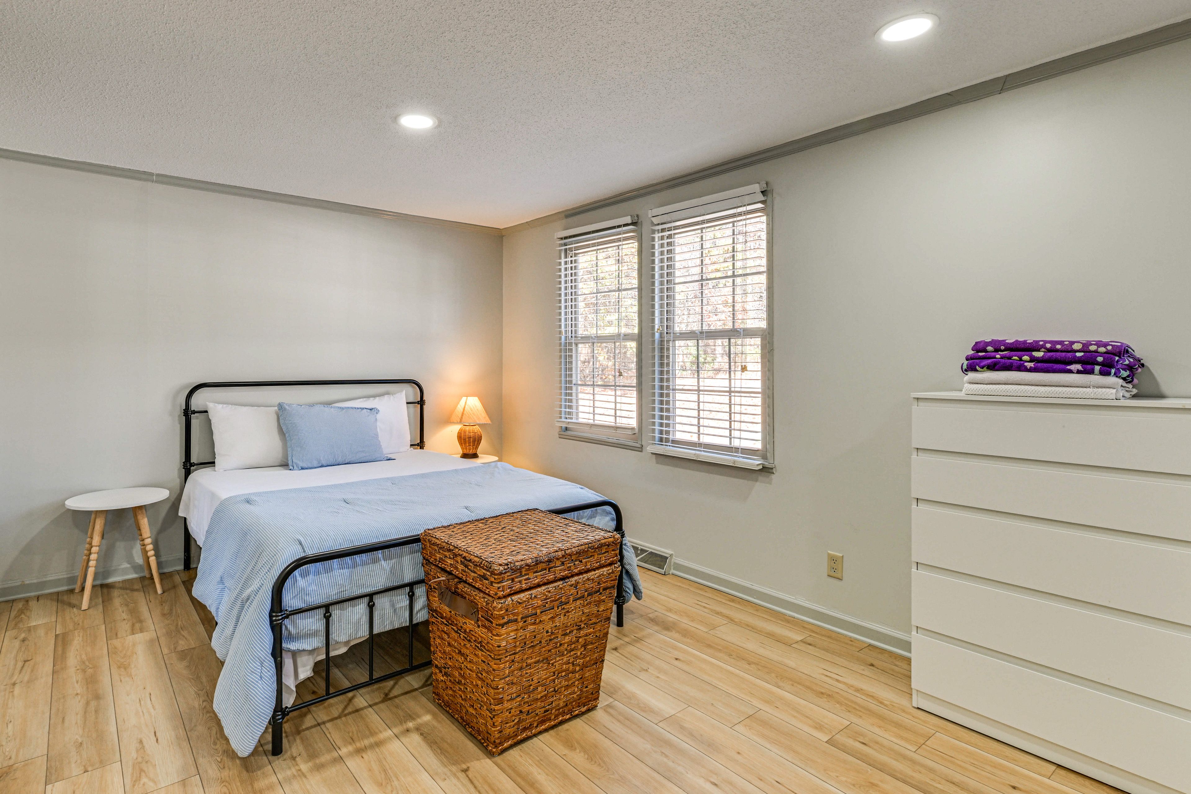 Bedroom 3 | Queen Bed | Twin/Full Bunk Bed w/ Full Trundle