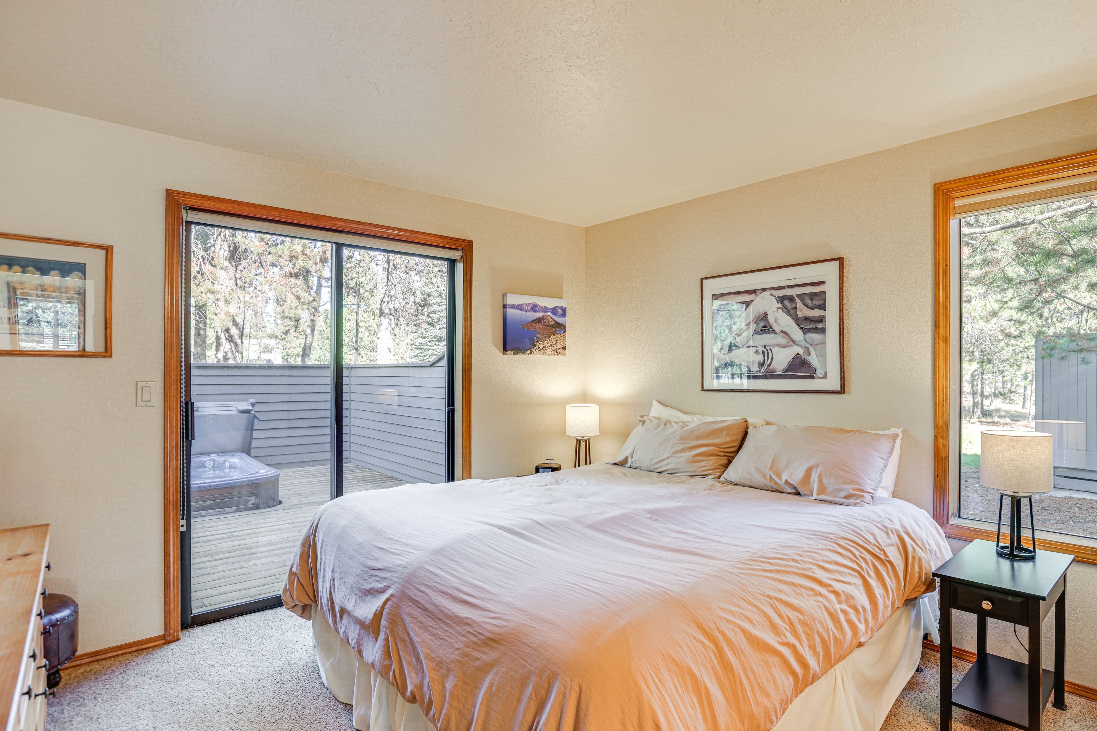 Bedroom 2 | King Bed | Flat-Screen TV | 1st Floor