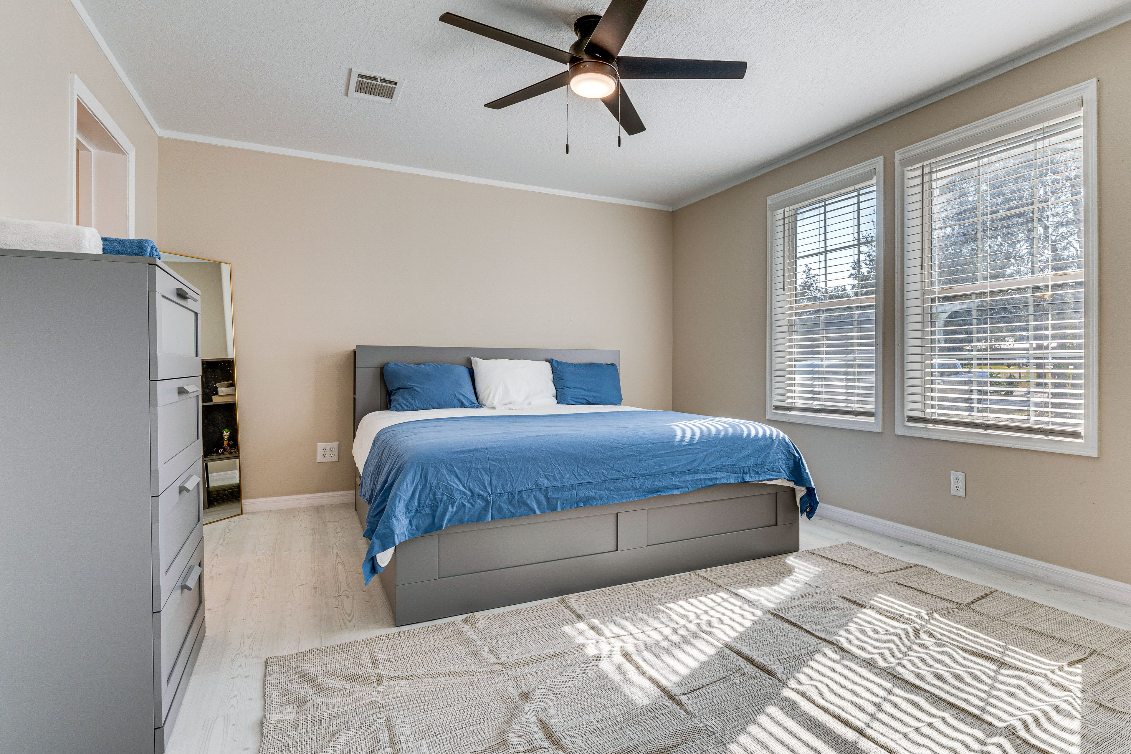 Bedroom 1 | King Bed | Linens Provided | En-Suite Bathroom