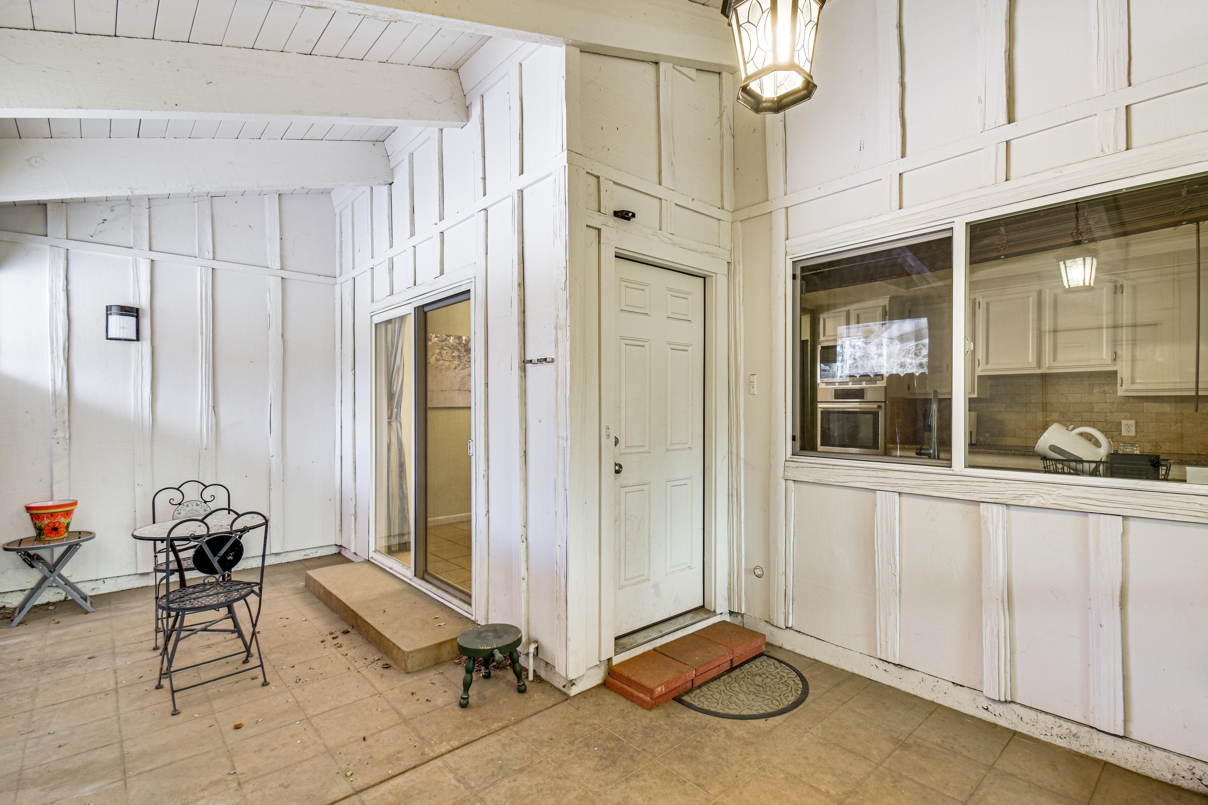 Enclosed Patio Space