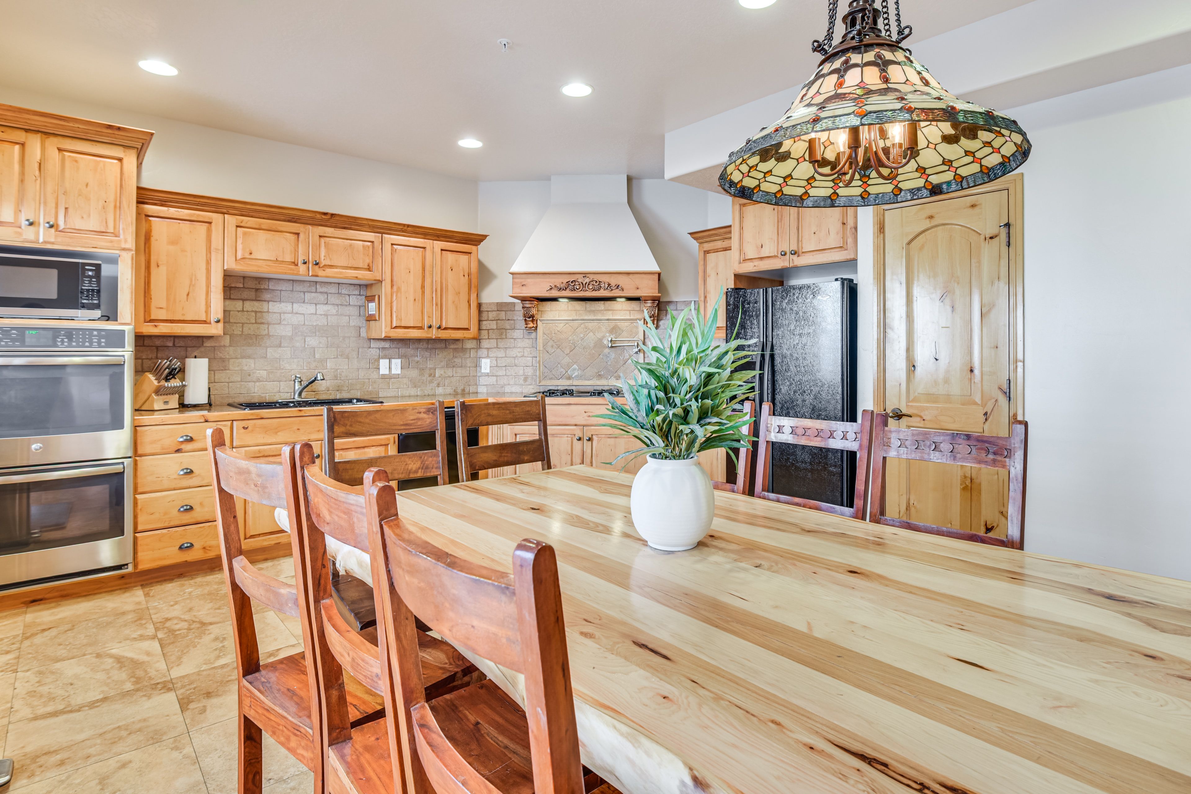 Kitchen & Dining Area | Main Level | Dishwasher