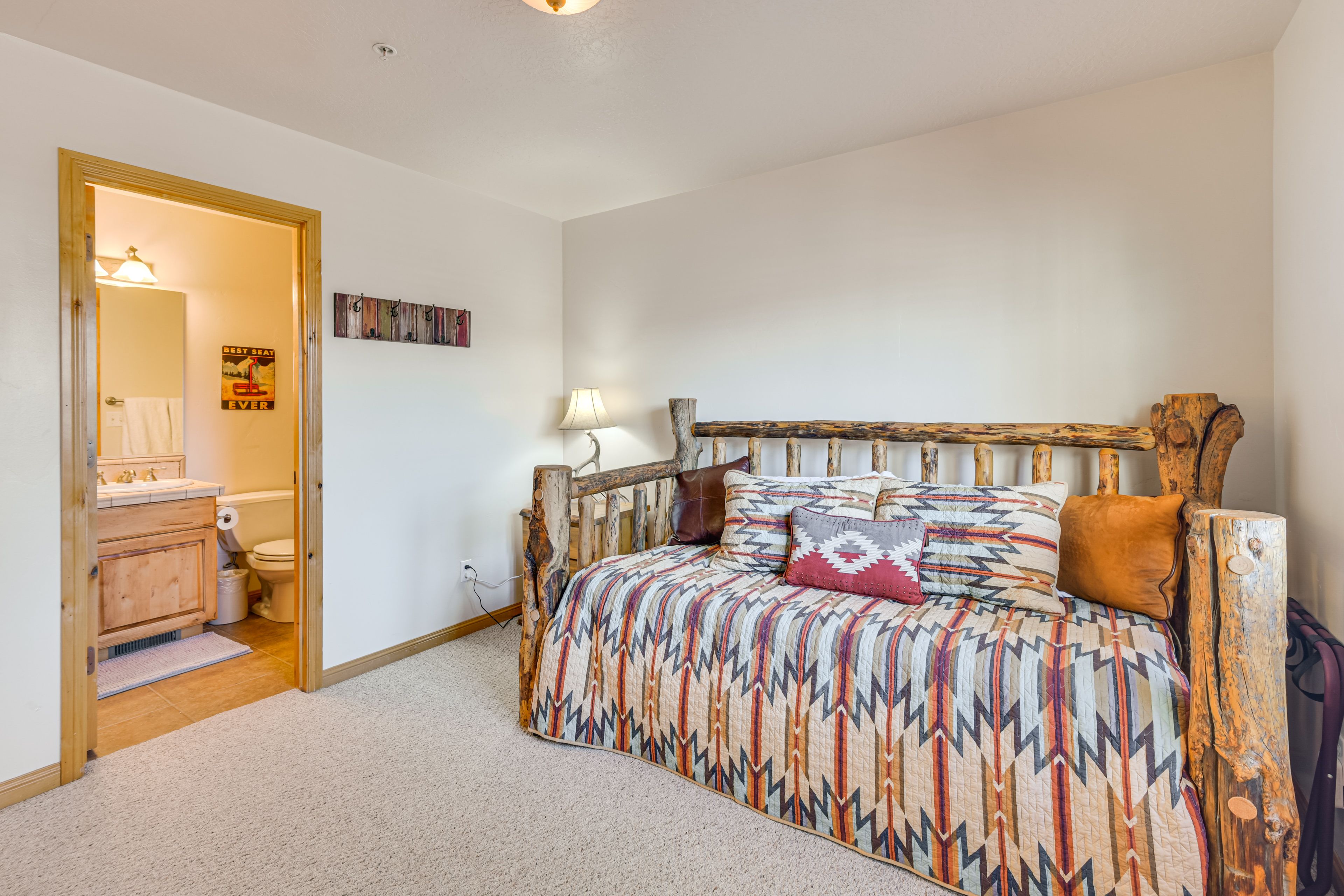 Loft | Top Level | Twin Daybed w/ Twin Trundle Bed