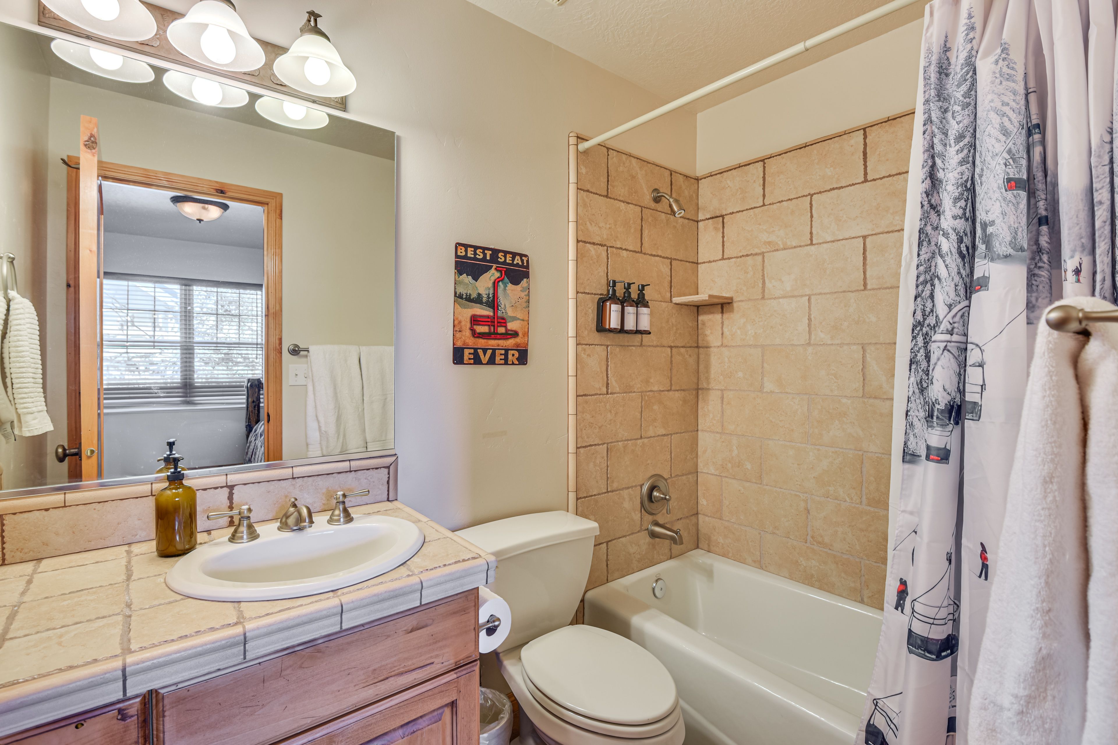 Full Bathroom | Top Level