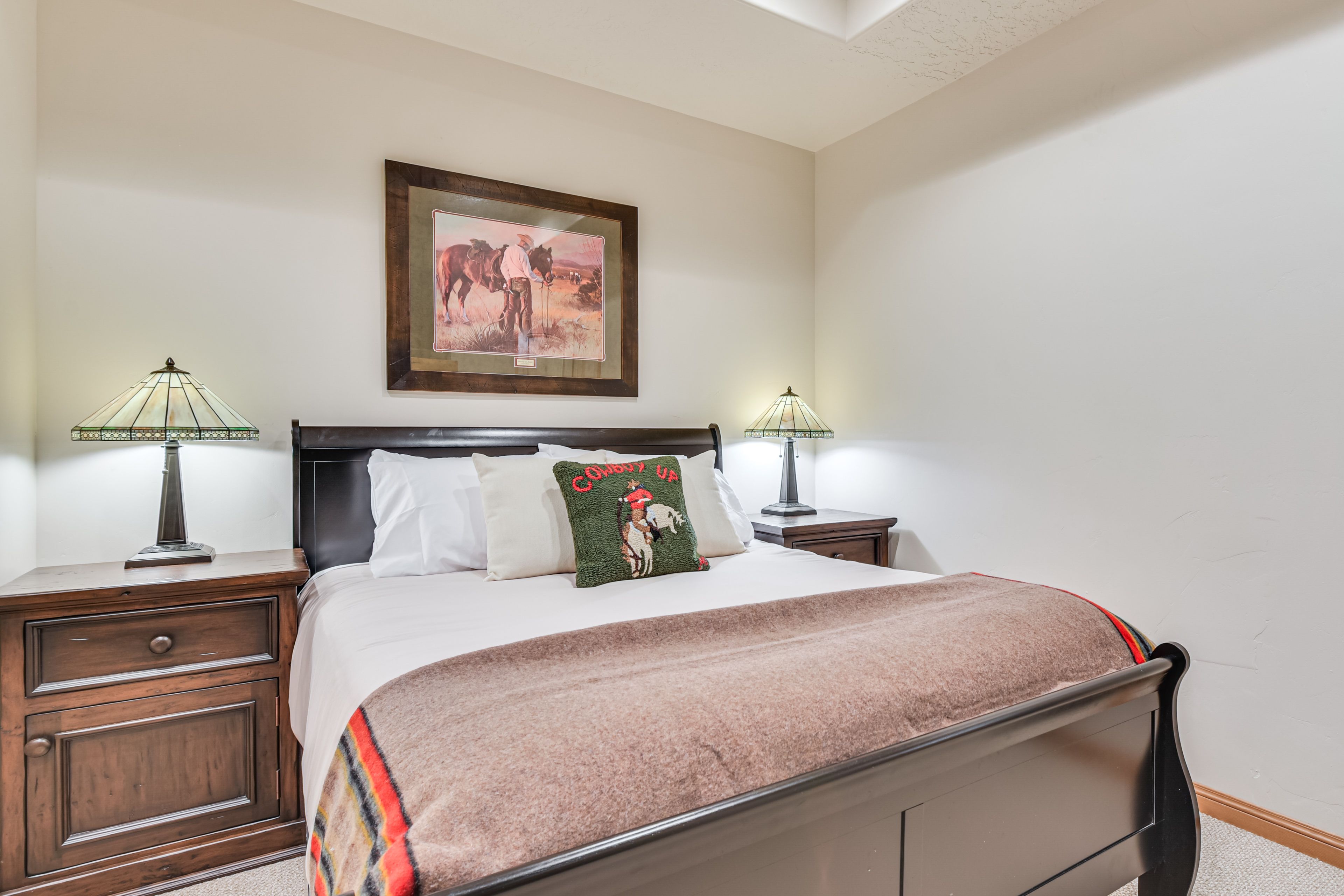 Bedroom 3 | Lower Level | Queen Bed | Smart TV | Gas Fireplace