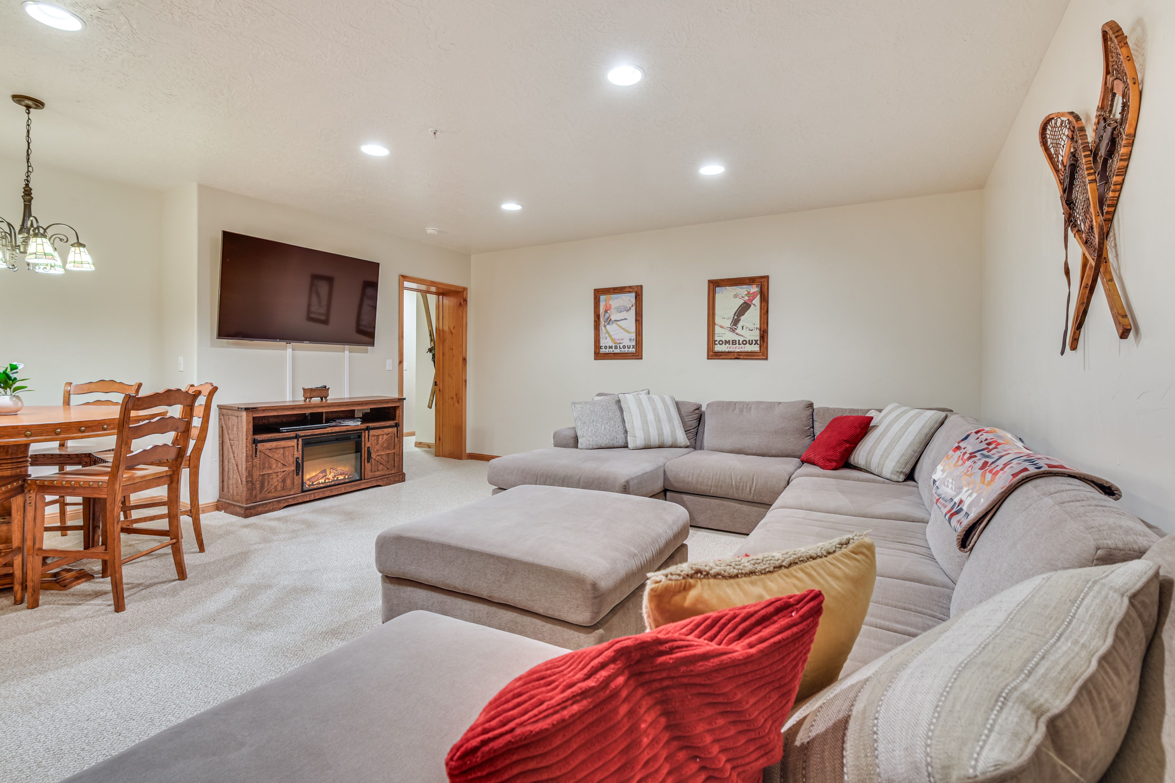 Lounge | Lower Level | Smart TV | Electric Fireplace