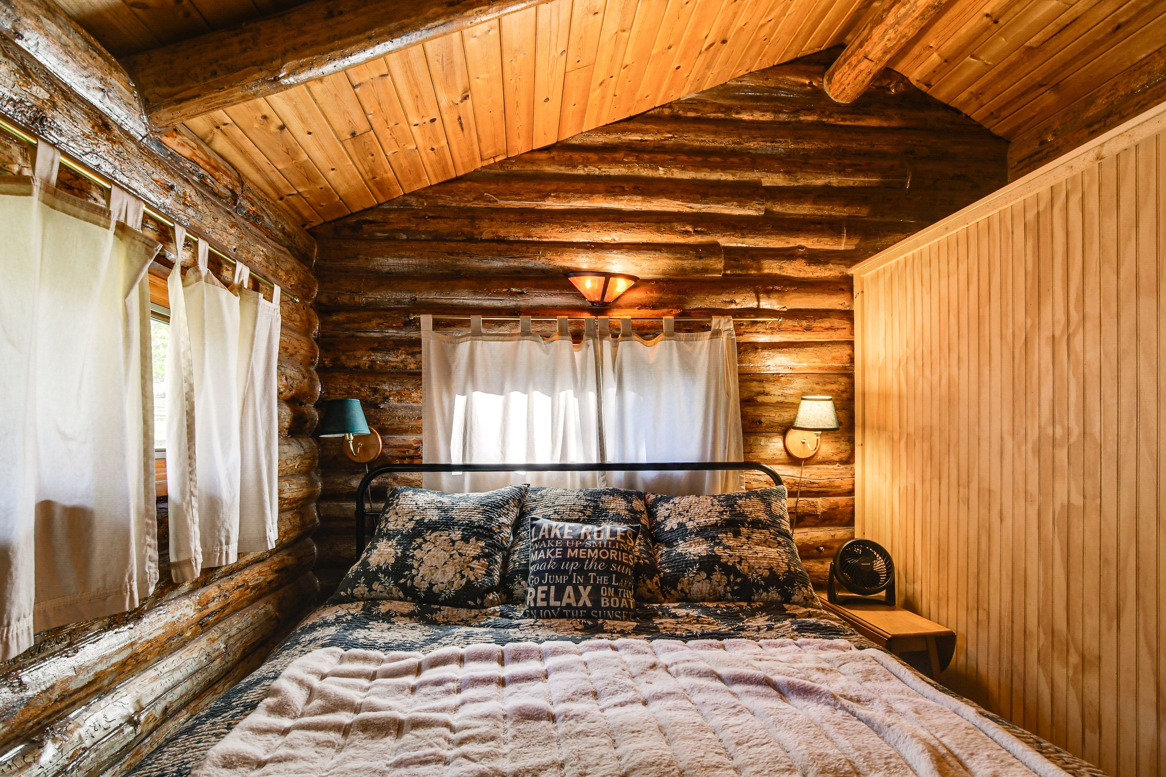 Bedroom 1 | King Bed | Smart TV | 3rd Floor