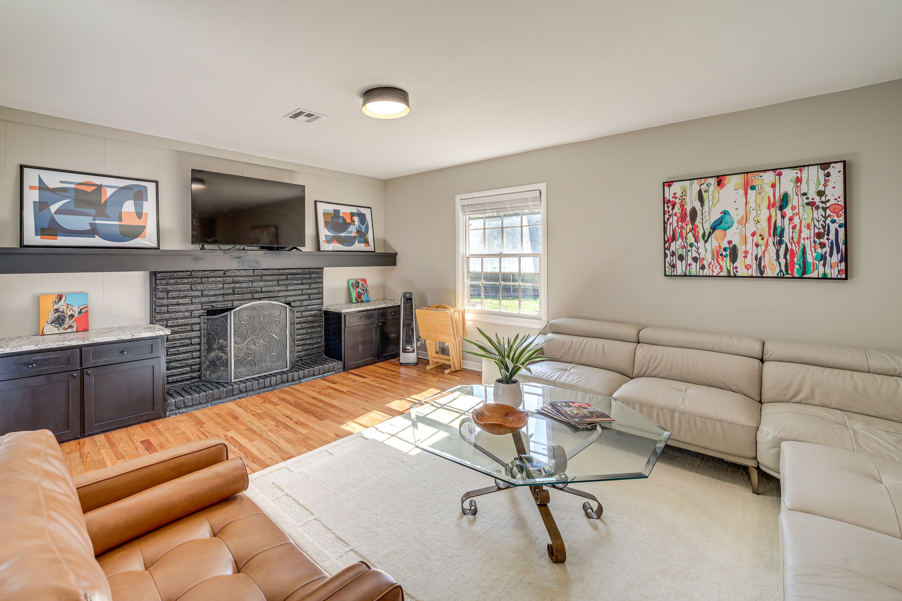 Interior | Free WiFi | Central Heating & A/C