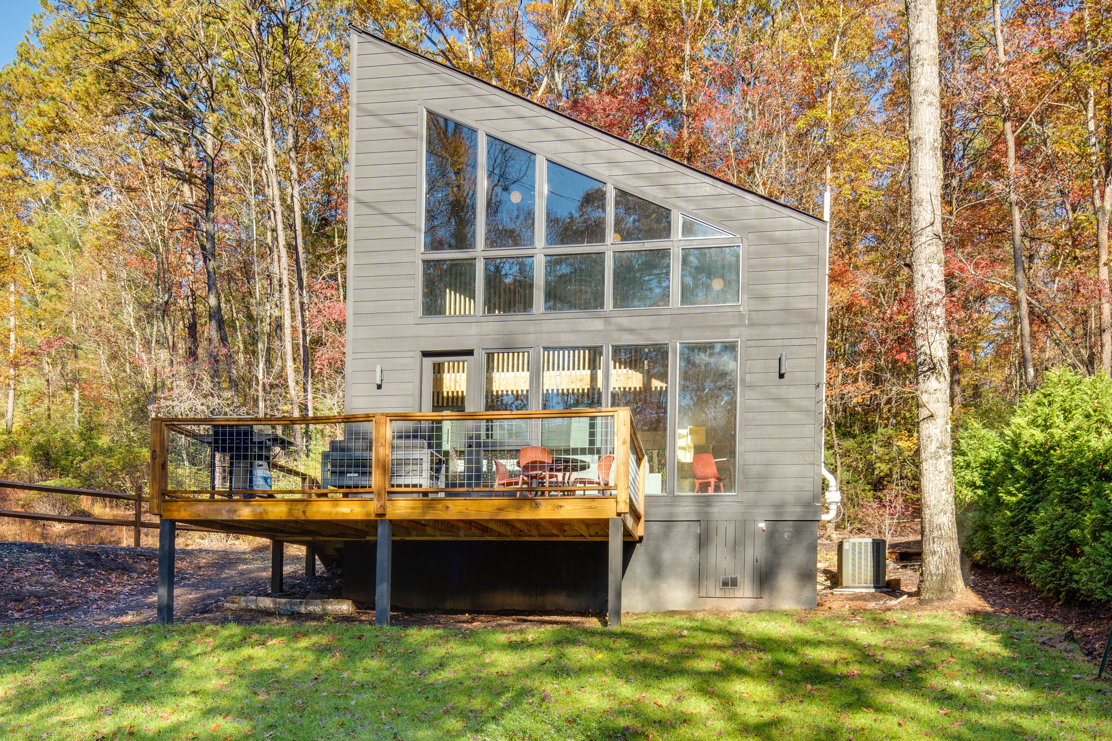 Backyard | Creek Access