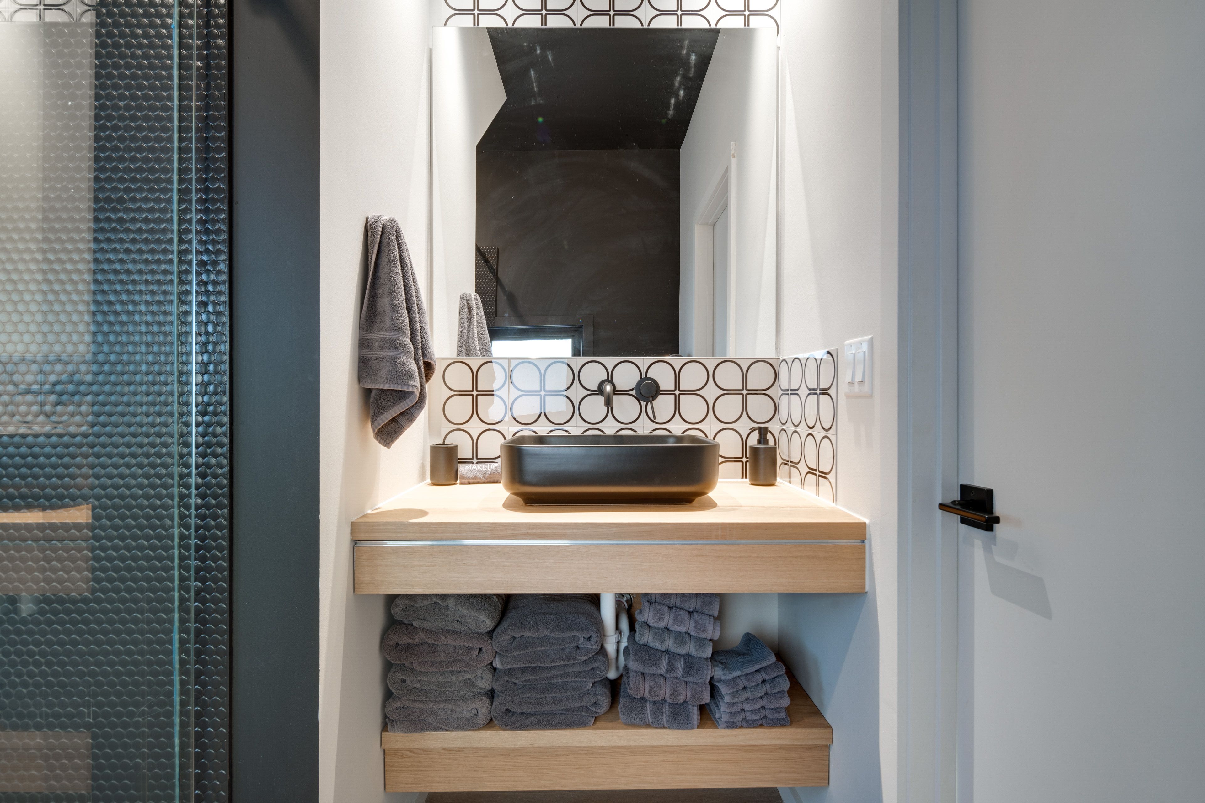 Full Bathroom | Main Level