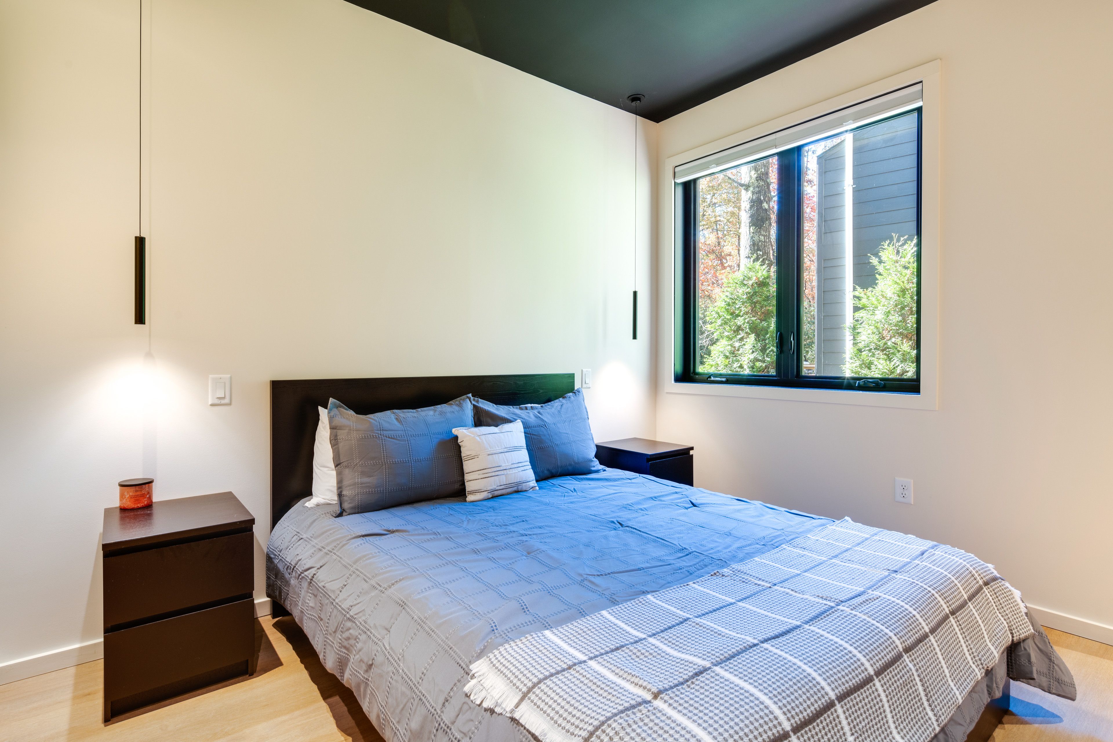 Bedroom 1 | Queen Bed | Main Level