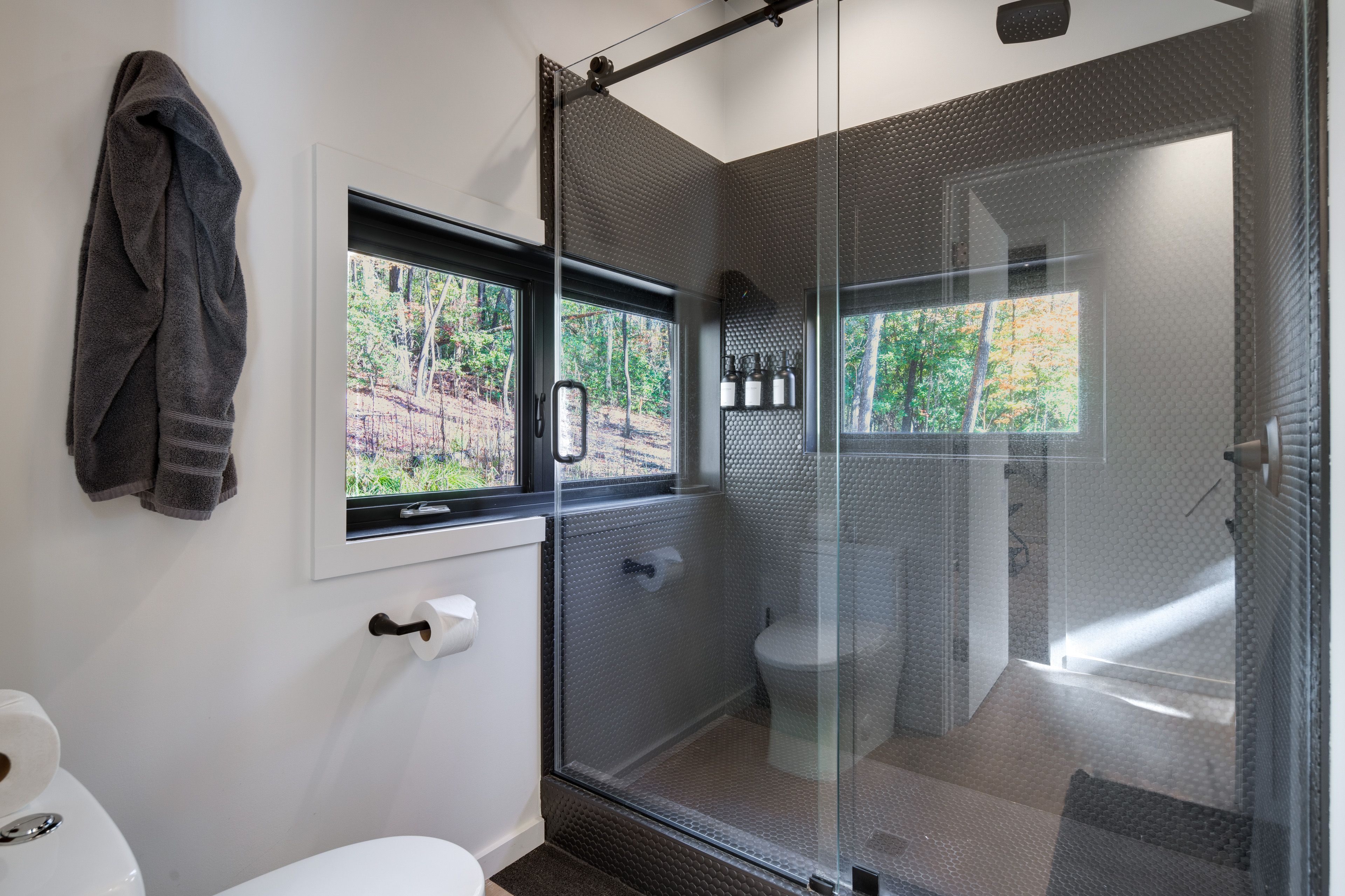 Full Bathroom | Main Level