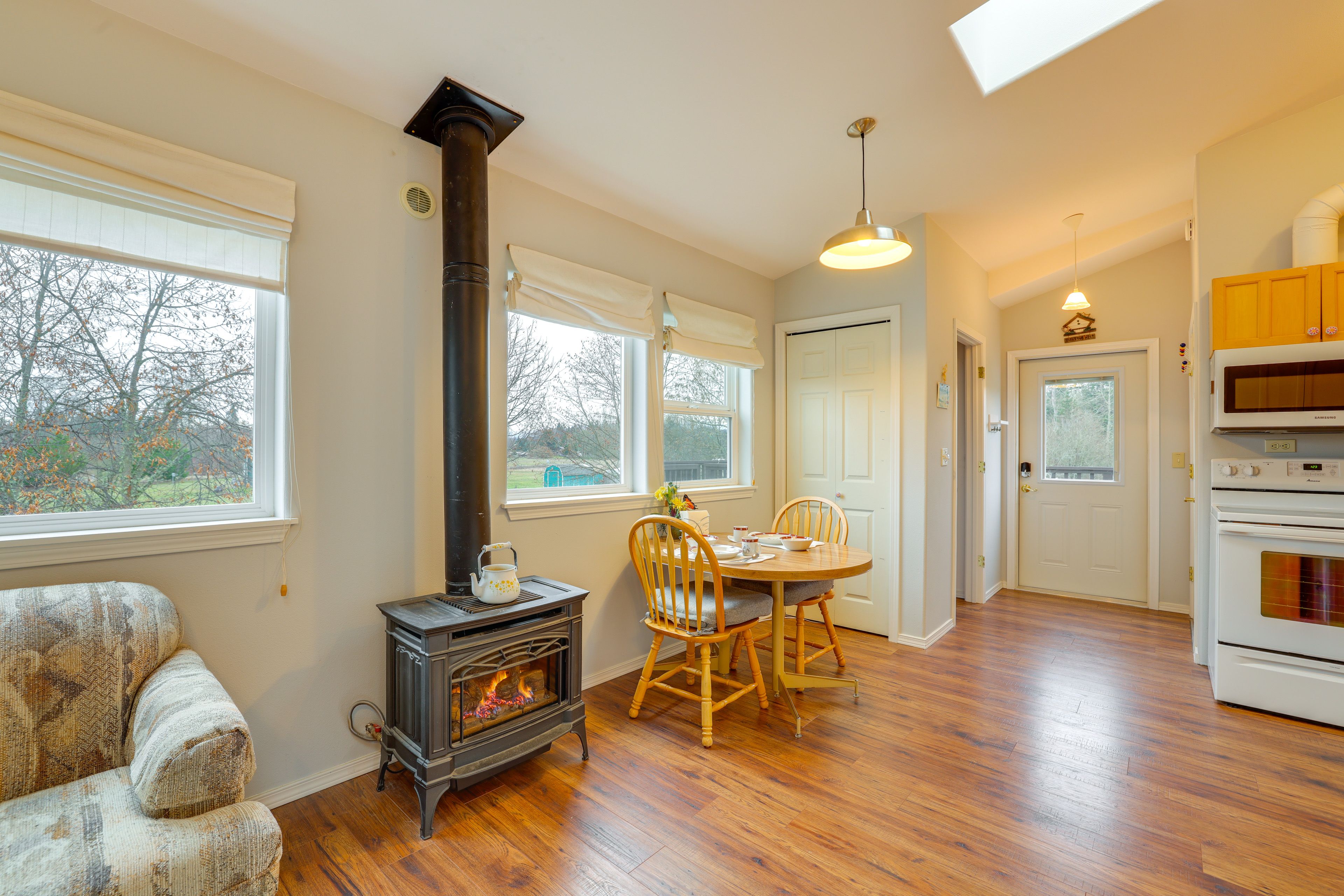 Interior | Living Area | Propane Fireplace | Window A/C