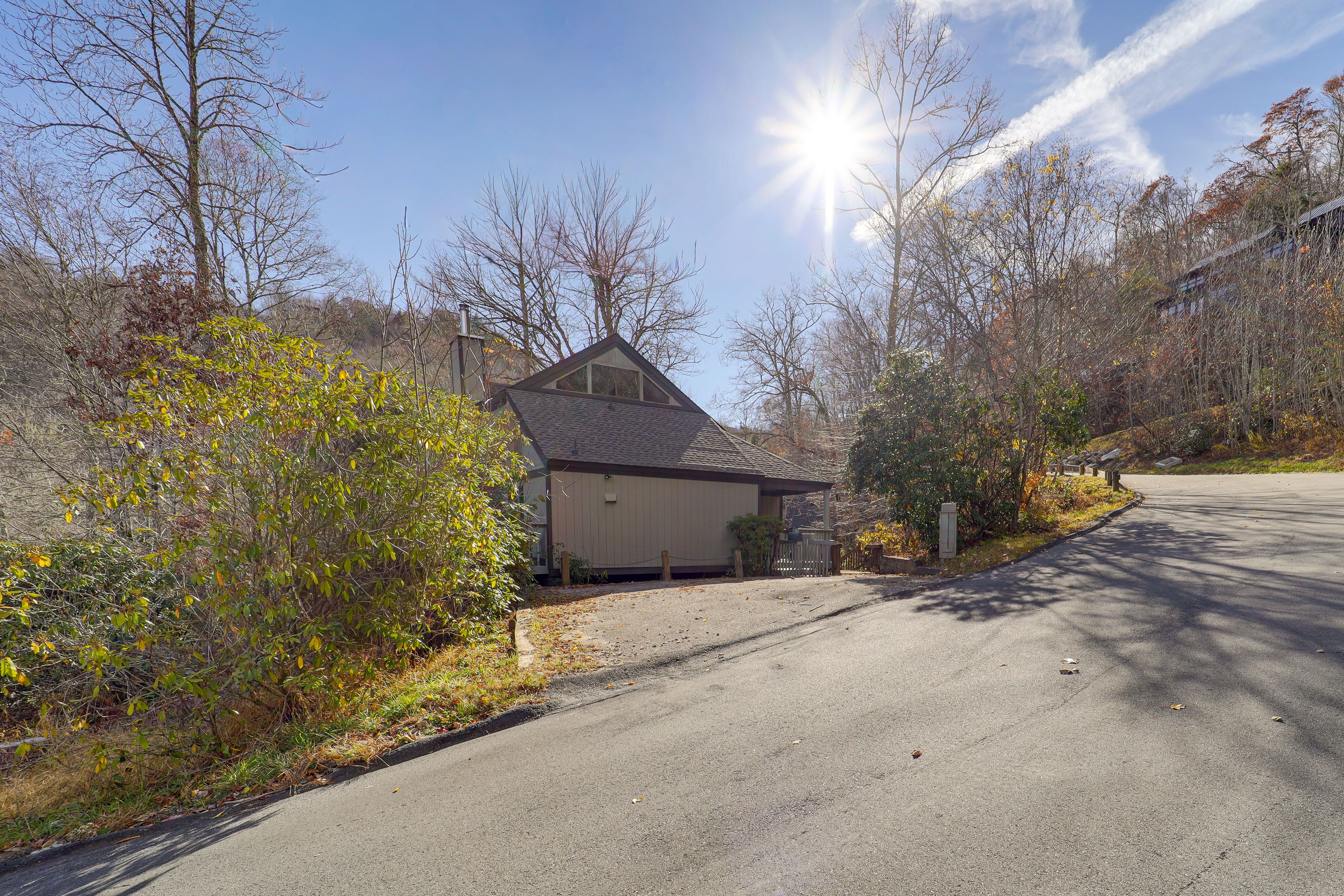 Parking | Driveway (2 Vehicles)