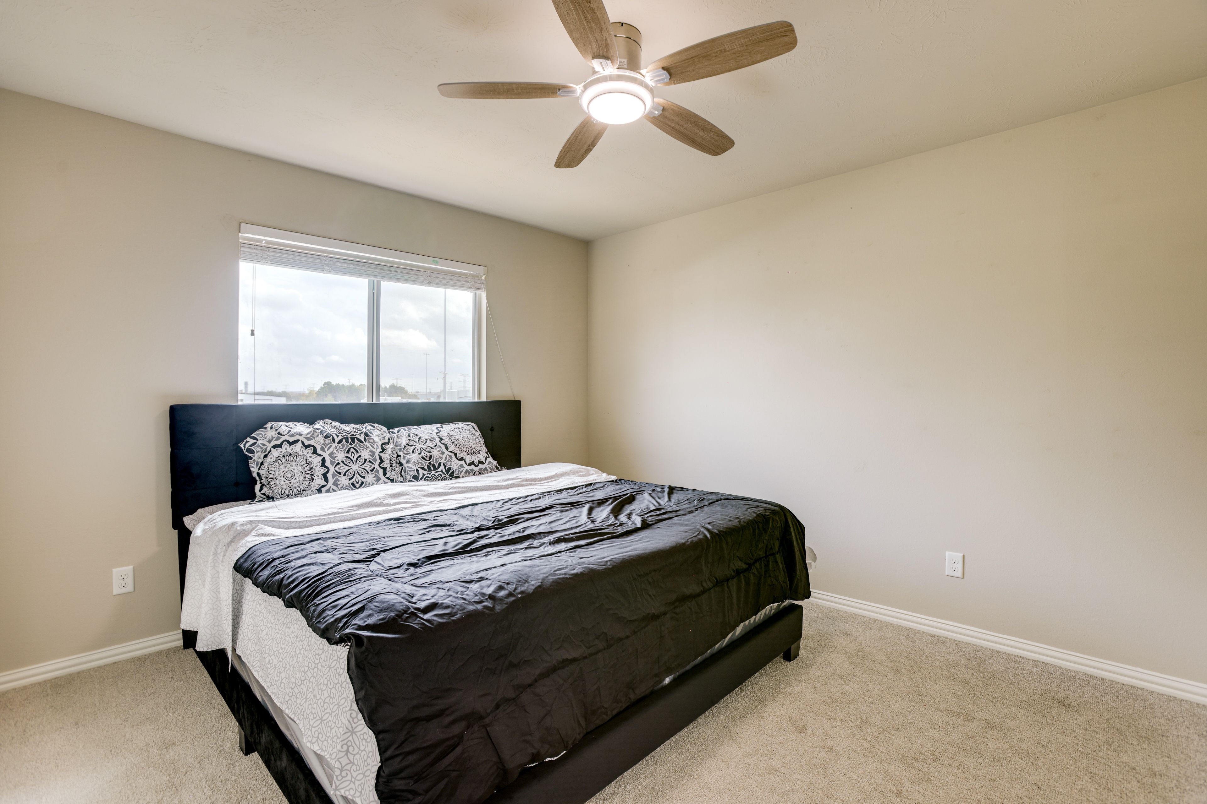 Bedroom 2 | 2nd Floor | King Bed