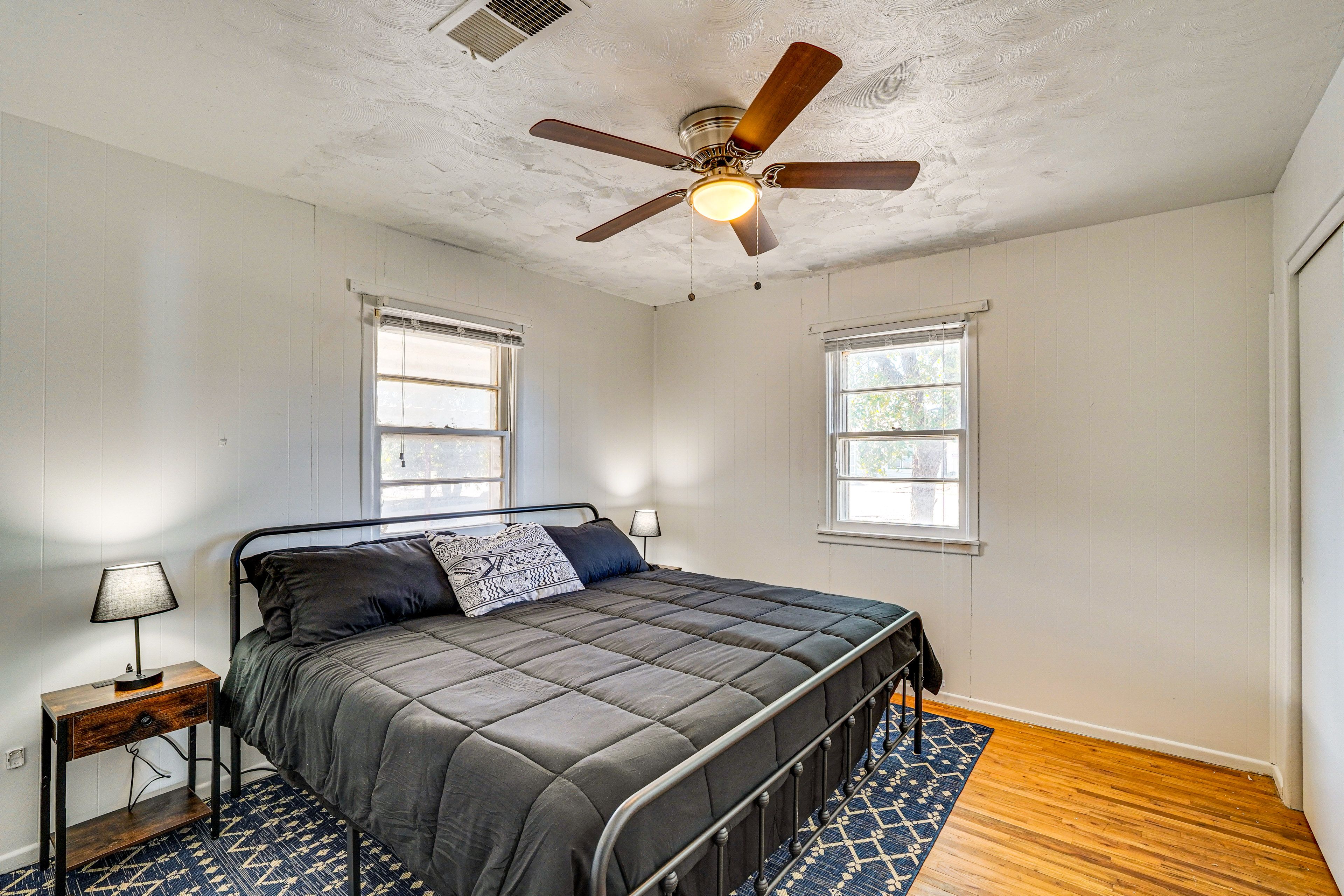 Bedroom 1 | King Bed | Linens Provided