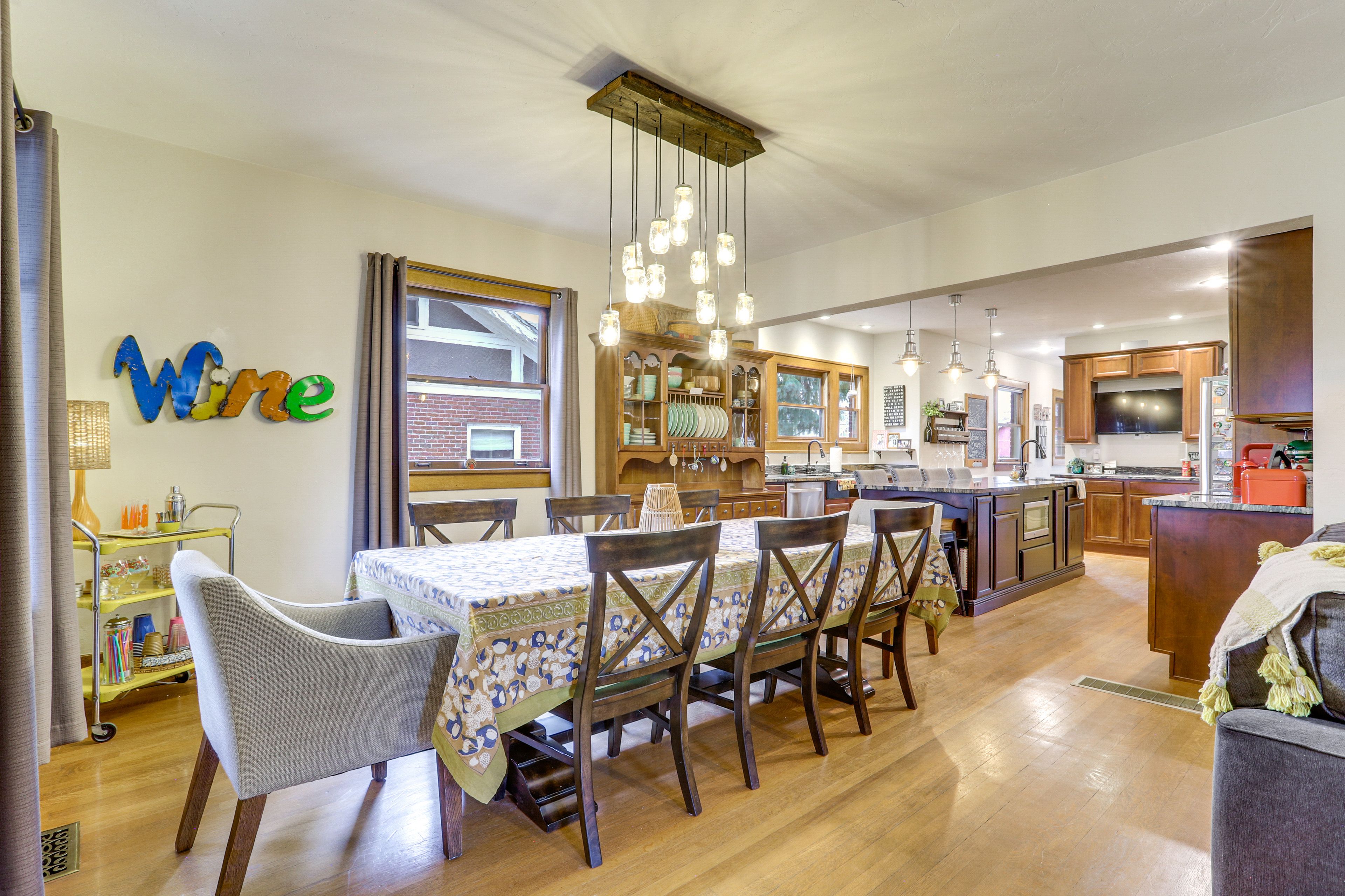 Dining Table | Main Floor