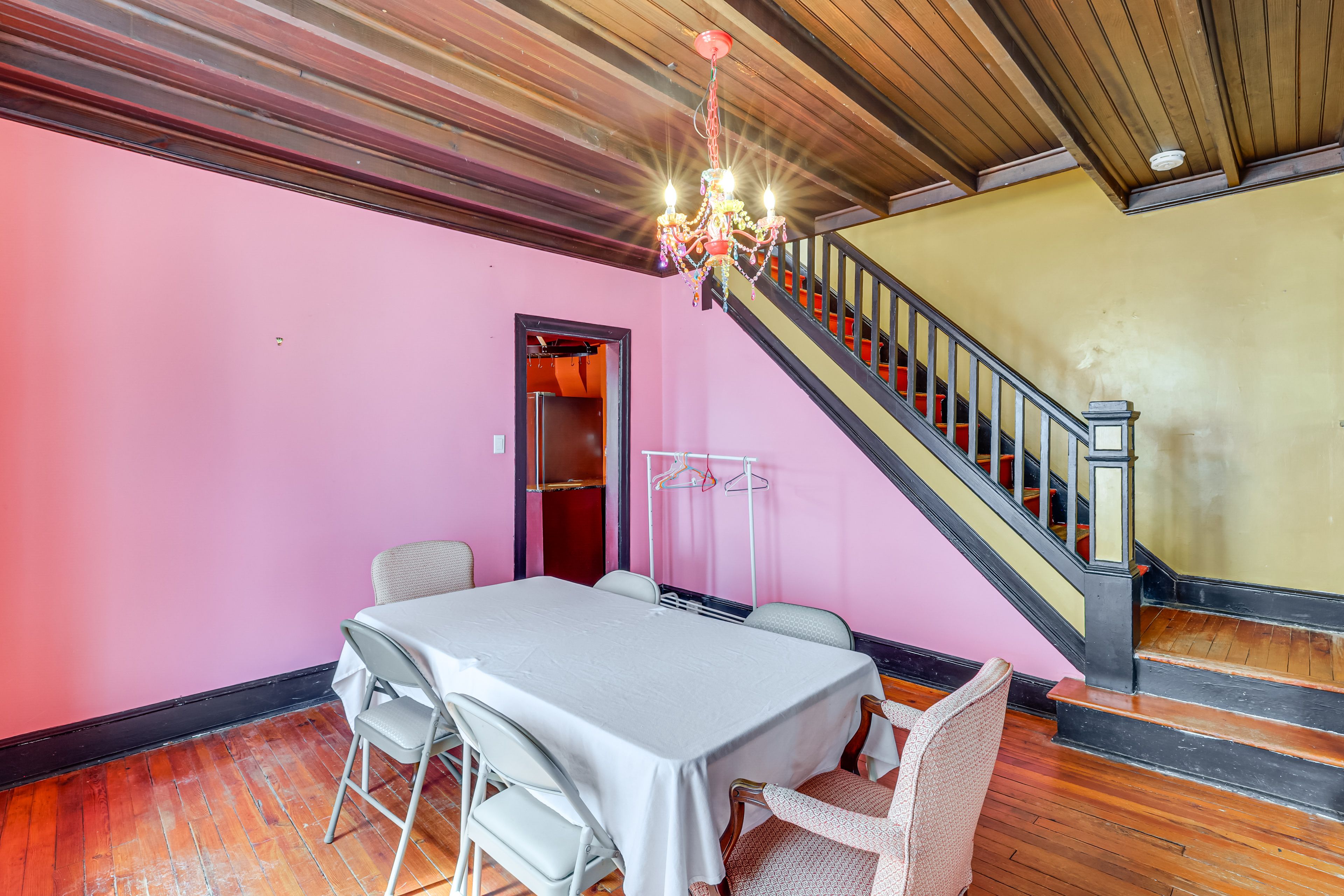 Dining Area | 1st Floor | Dishes & Flatware Provided