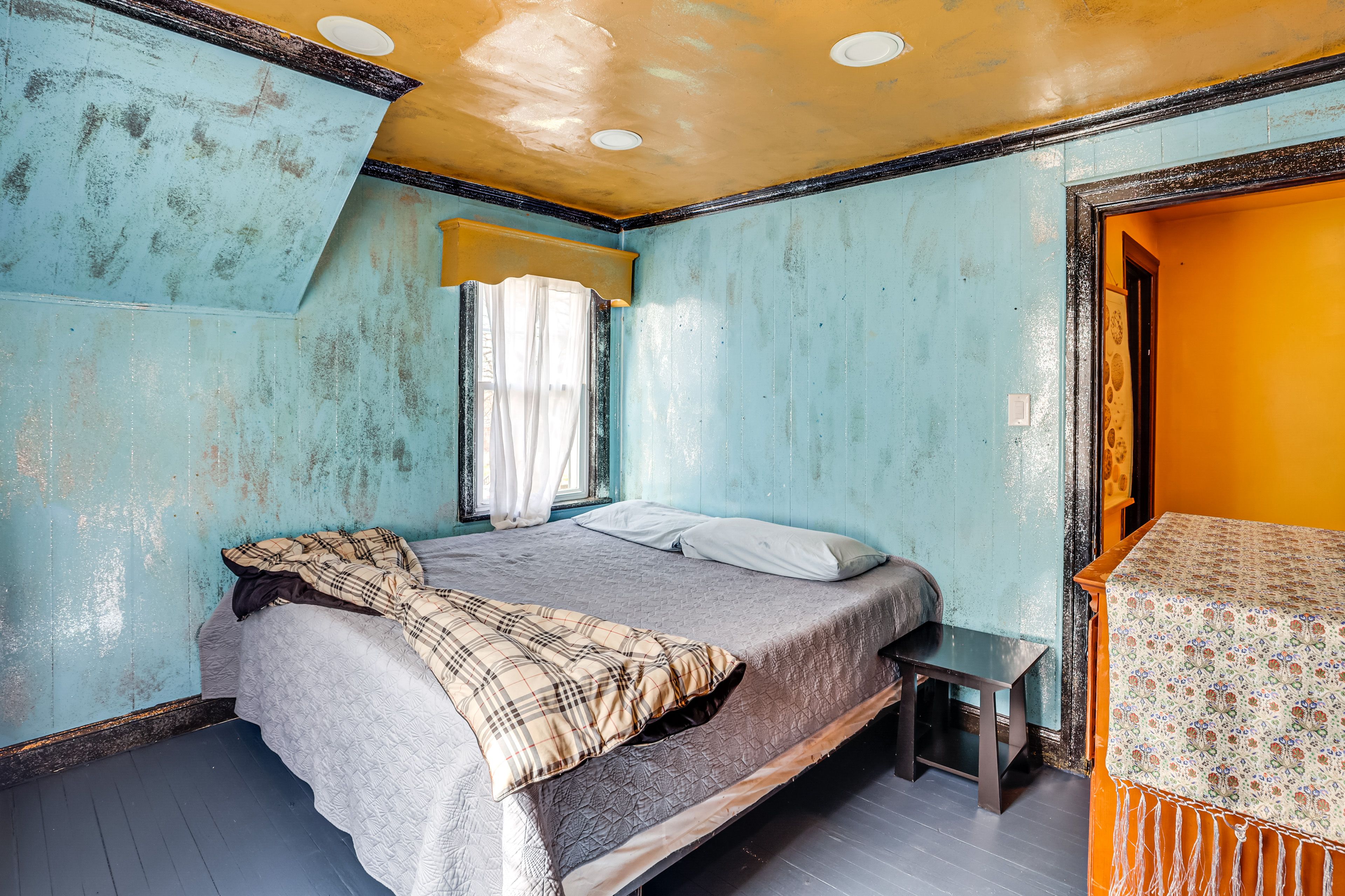 Bedroom 1 | King Bed | 2nd Floor